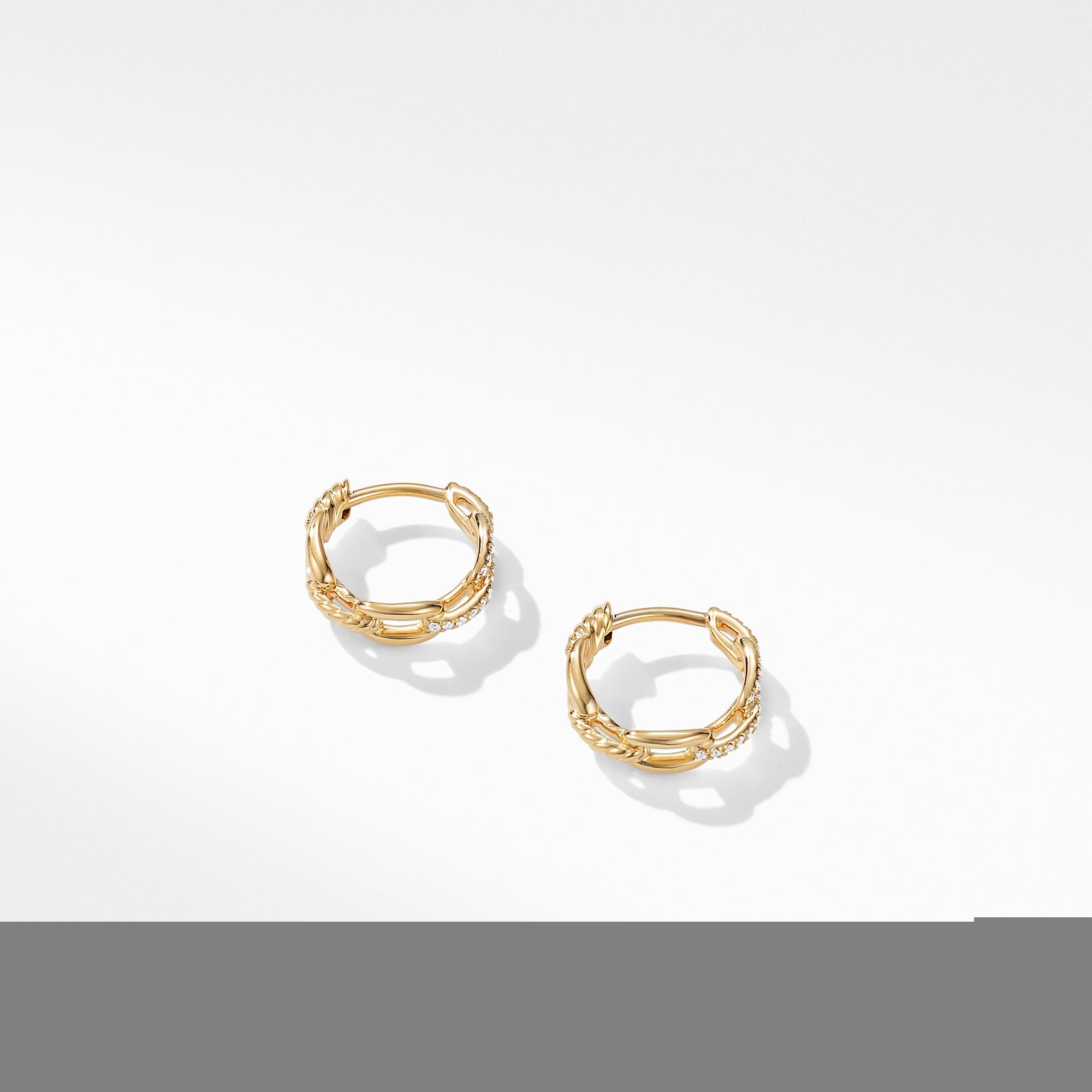 David Yurman Stax Chain Link Huggie Hoop Earrings with Diamonds in 18K Gold - E12926D88ADI - 883932827002