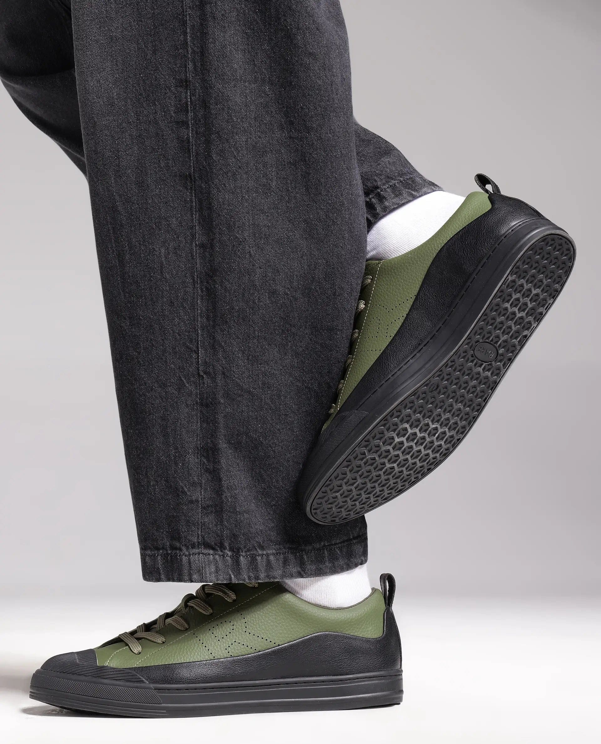 RAREZ Rare Rabbit Men's Sauron Wave 60 Dark Olive Canvas Fabric Sneaker