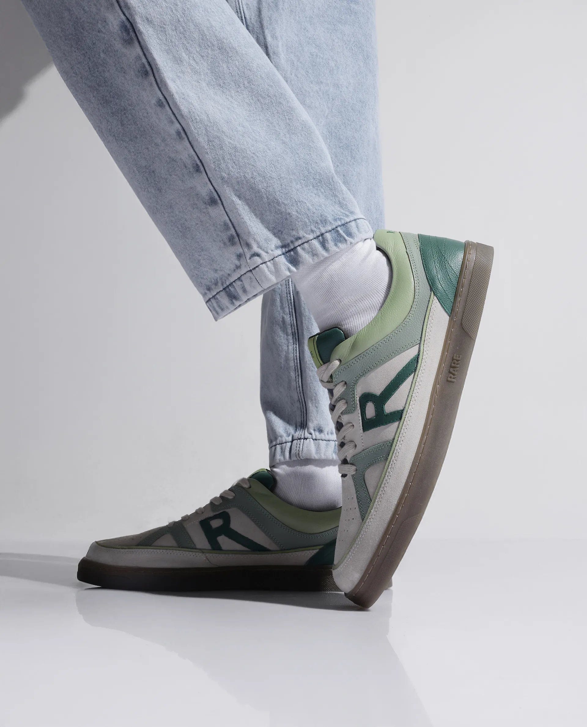 RAREZ Rare Rabbit Men's Vale Green Leather Lace - Up Closure Sneaker