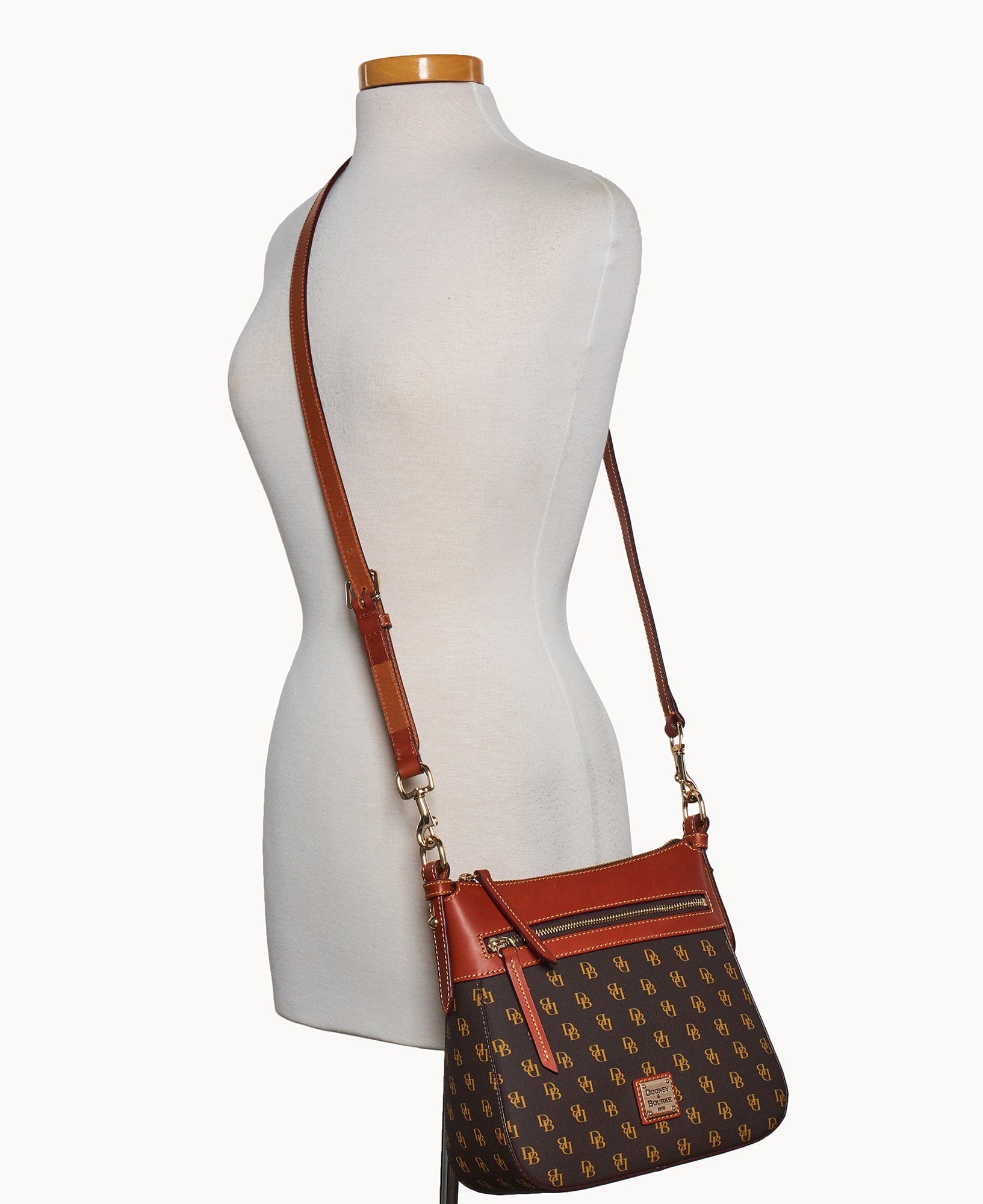Dooney & Bourke Gretta Crossbody 25