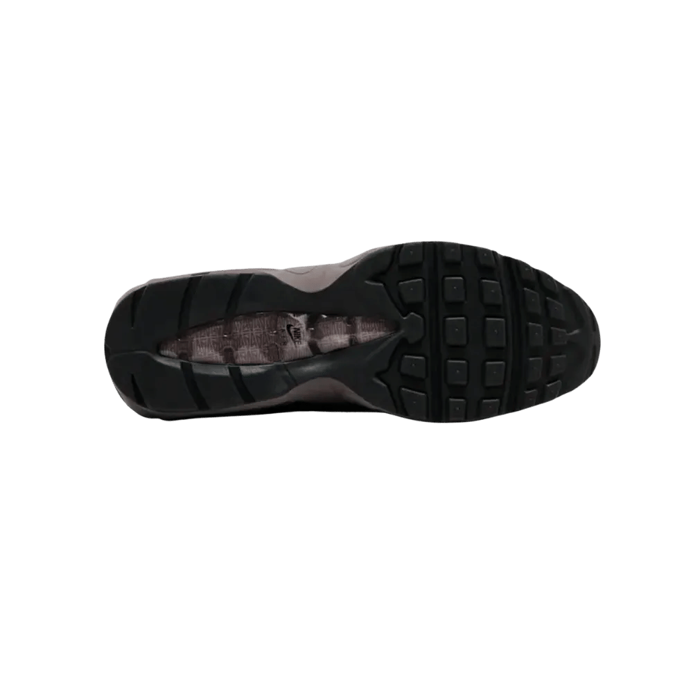 Air Max A Ma Maniére x Nike Air Max 95 SP Black Violet Ore