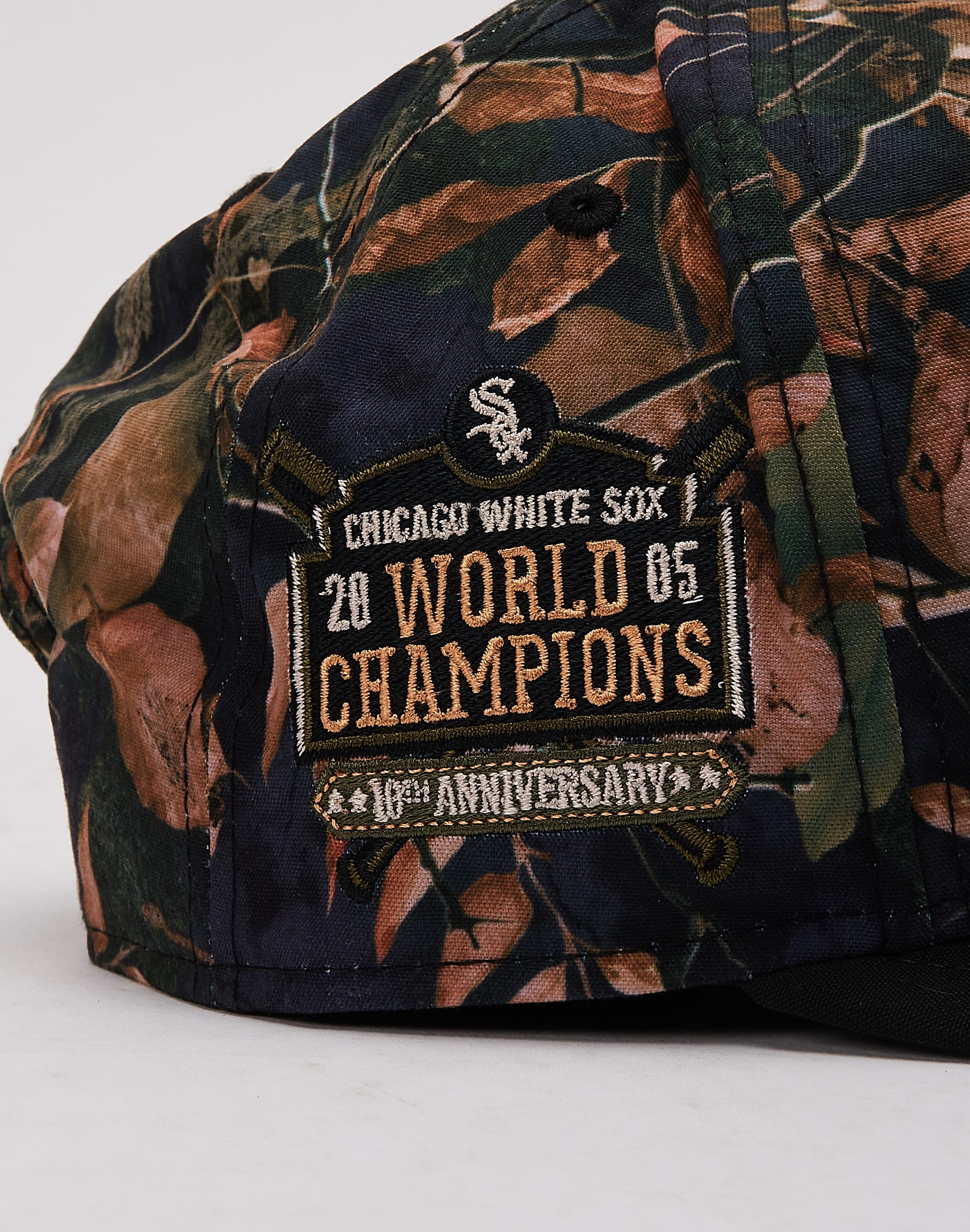New Era MLB Chicago White Sox Leaves 9Fifty A - Frame Snapback Hat