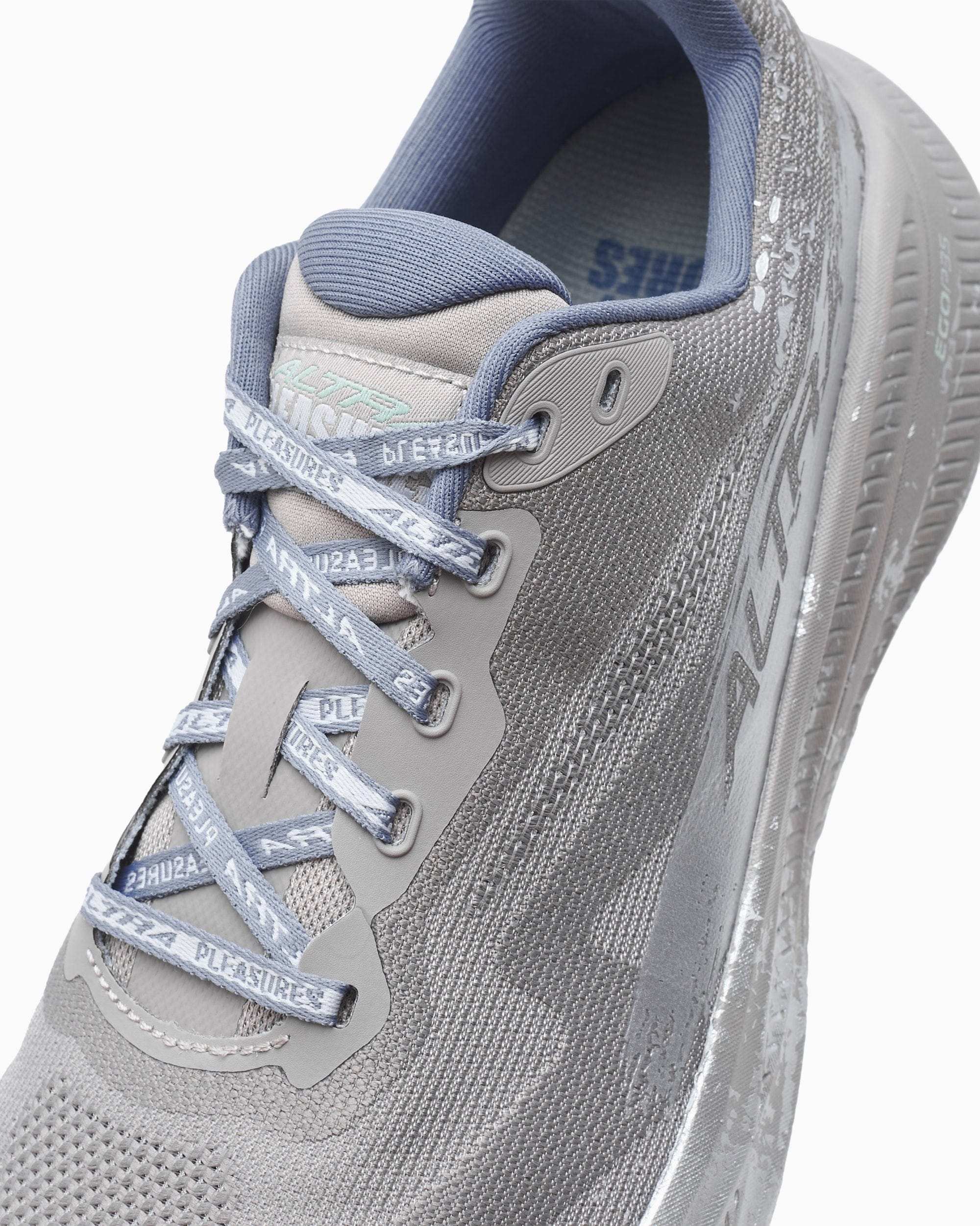 PLEASURES x Altra Experience Flow 3