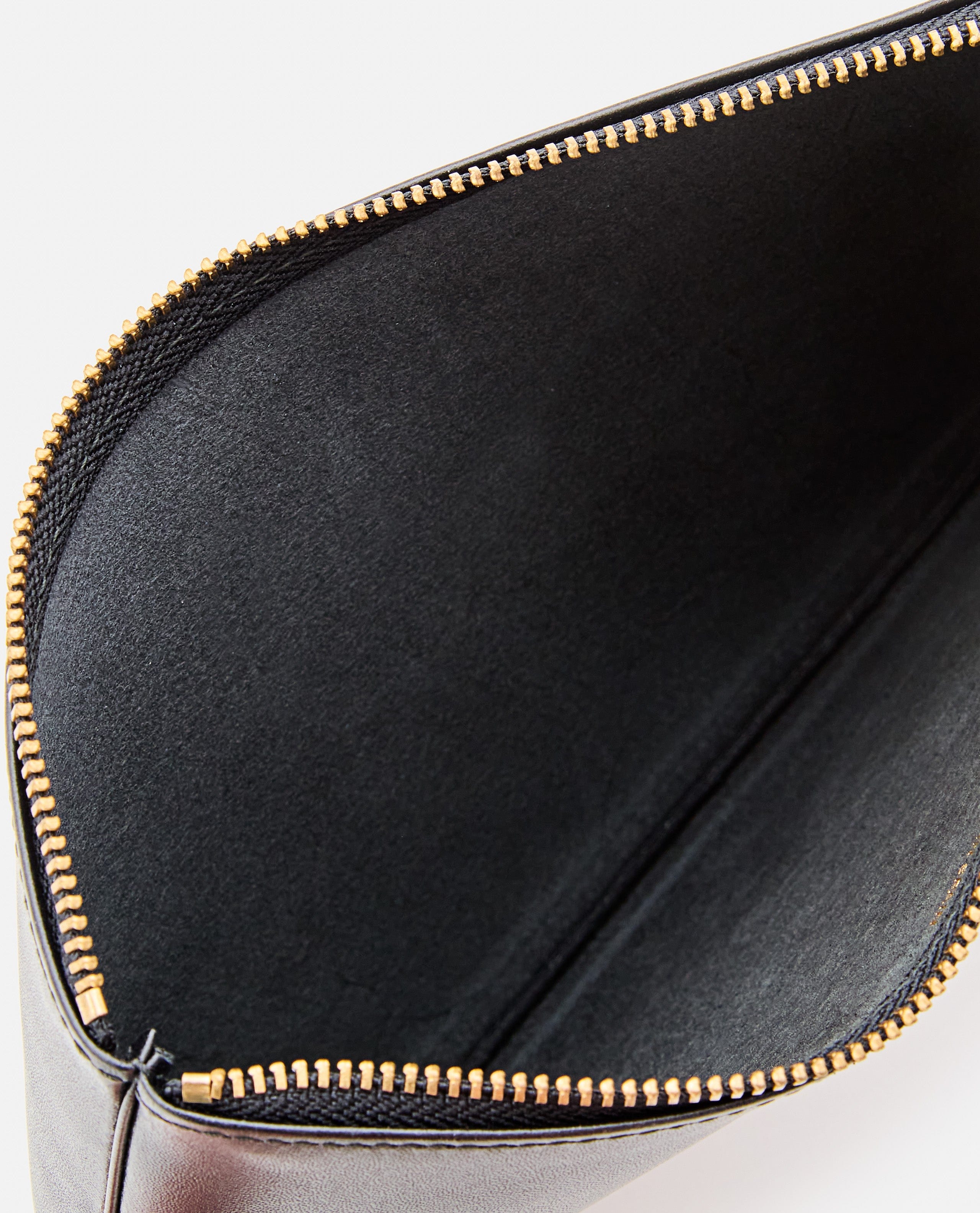 Comme des Garçons Play POCHETTE LINEA CLASSICA IN PELLE