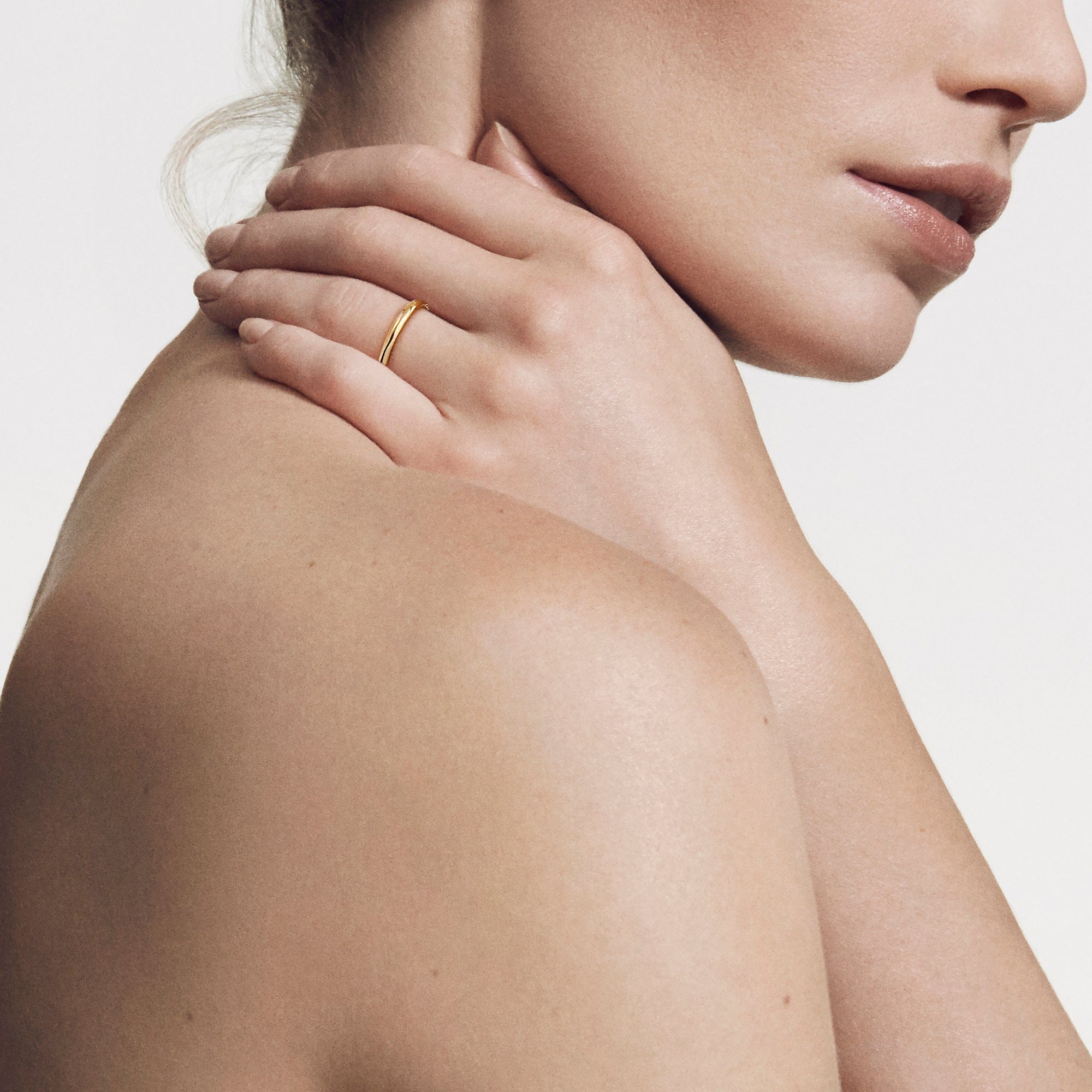 David Yurman Smooth 2.5 mm Ring in 18K Yellow Gold, Size 7