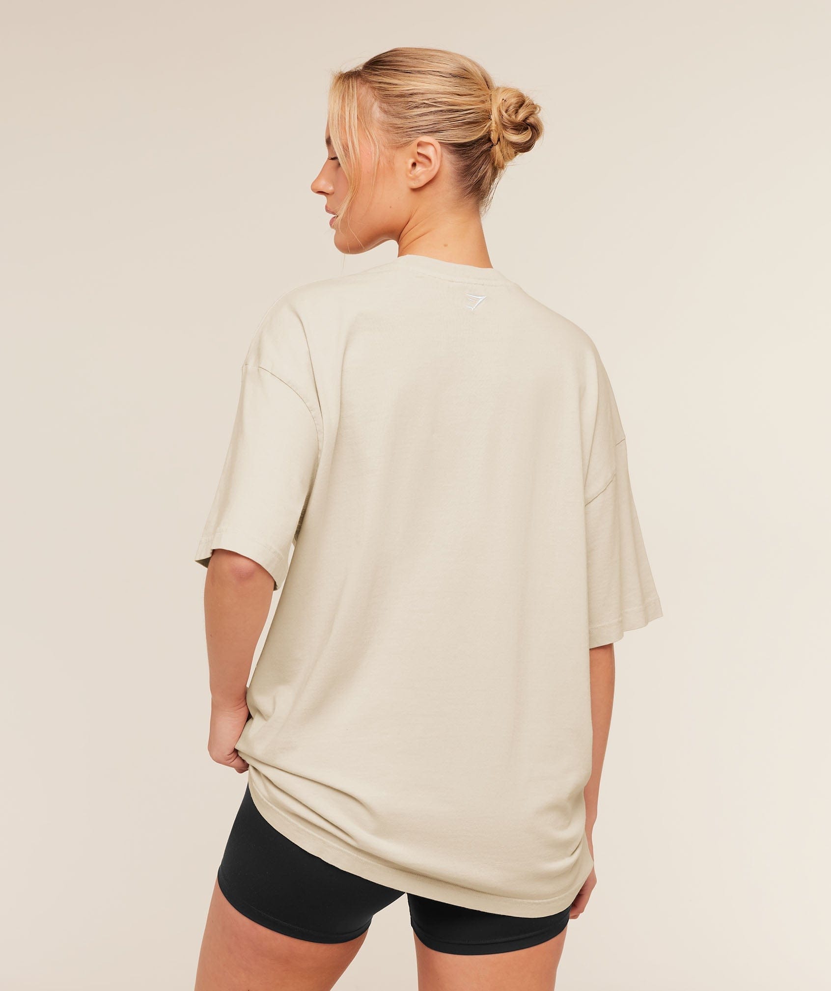 Gymshark Women's Gymshark Chainstitch Graphic Short Sleeve T - Shirt Pebble Grey