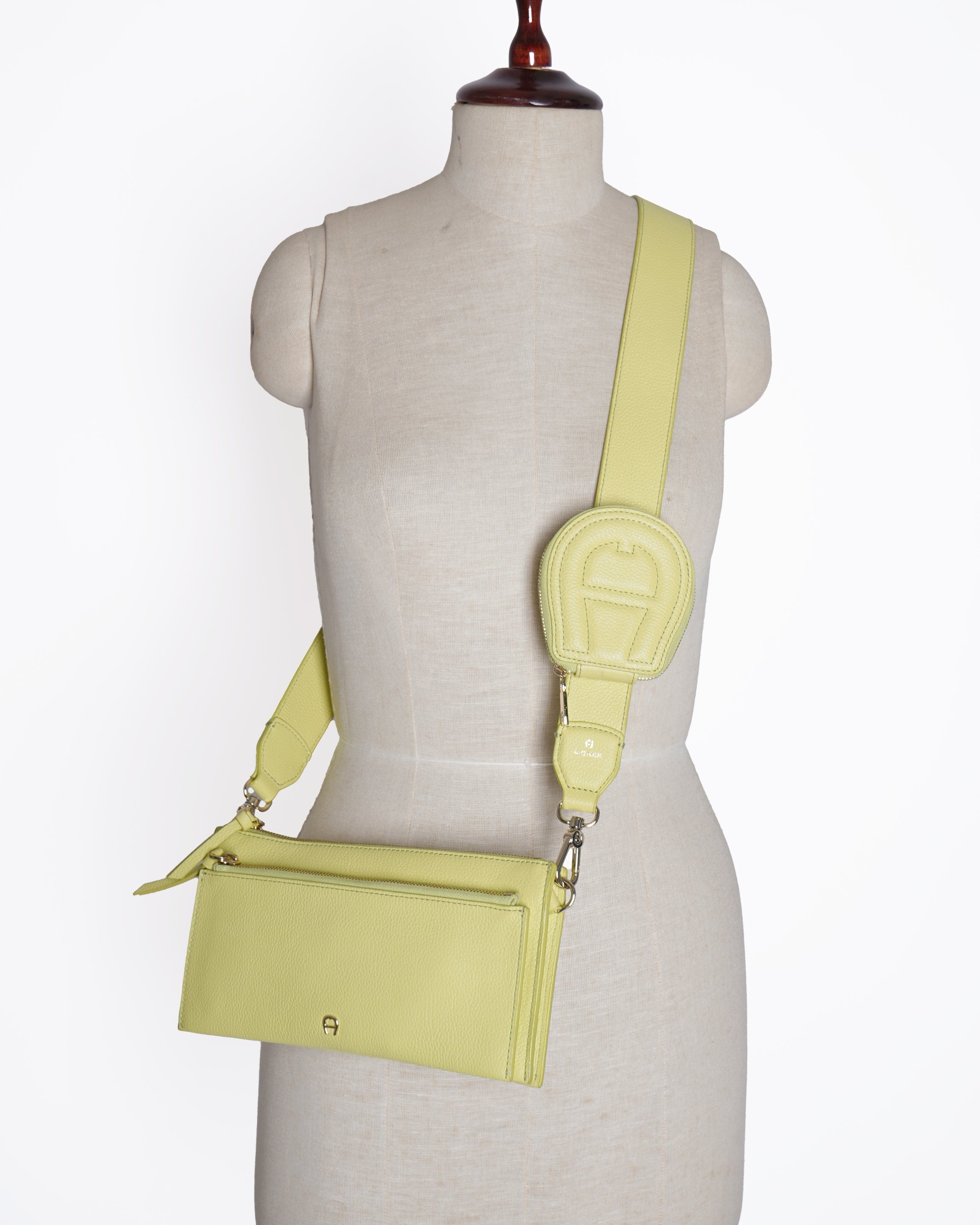 Aigner New Aigner Crossbody bag in Lime green