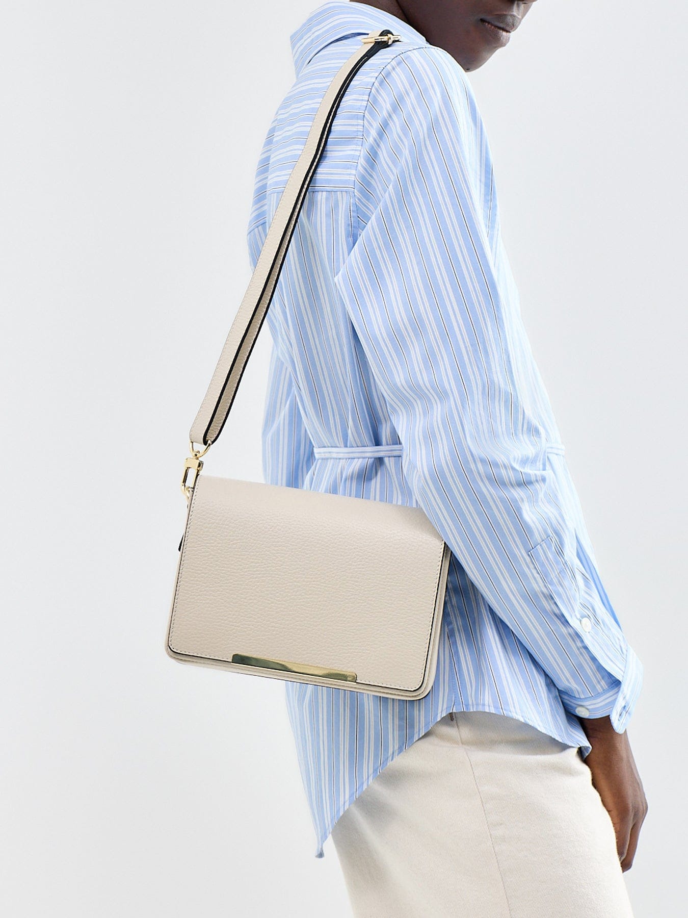 Apatchy London Newbury Leather Crossbody Bag Cream