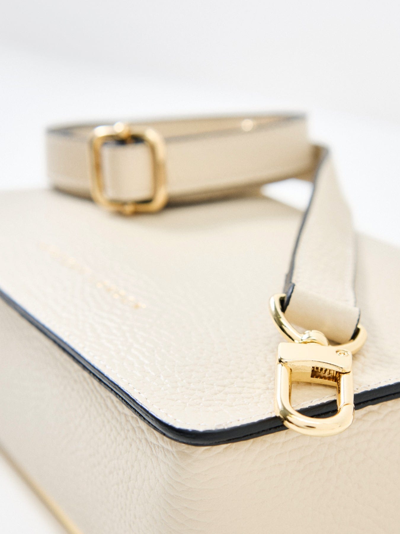 Apatchy London Newbury Leather Crossbody Bag Cream
