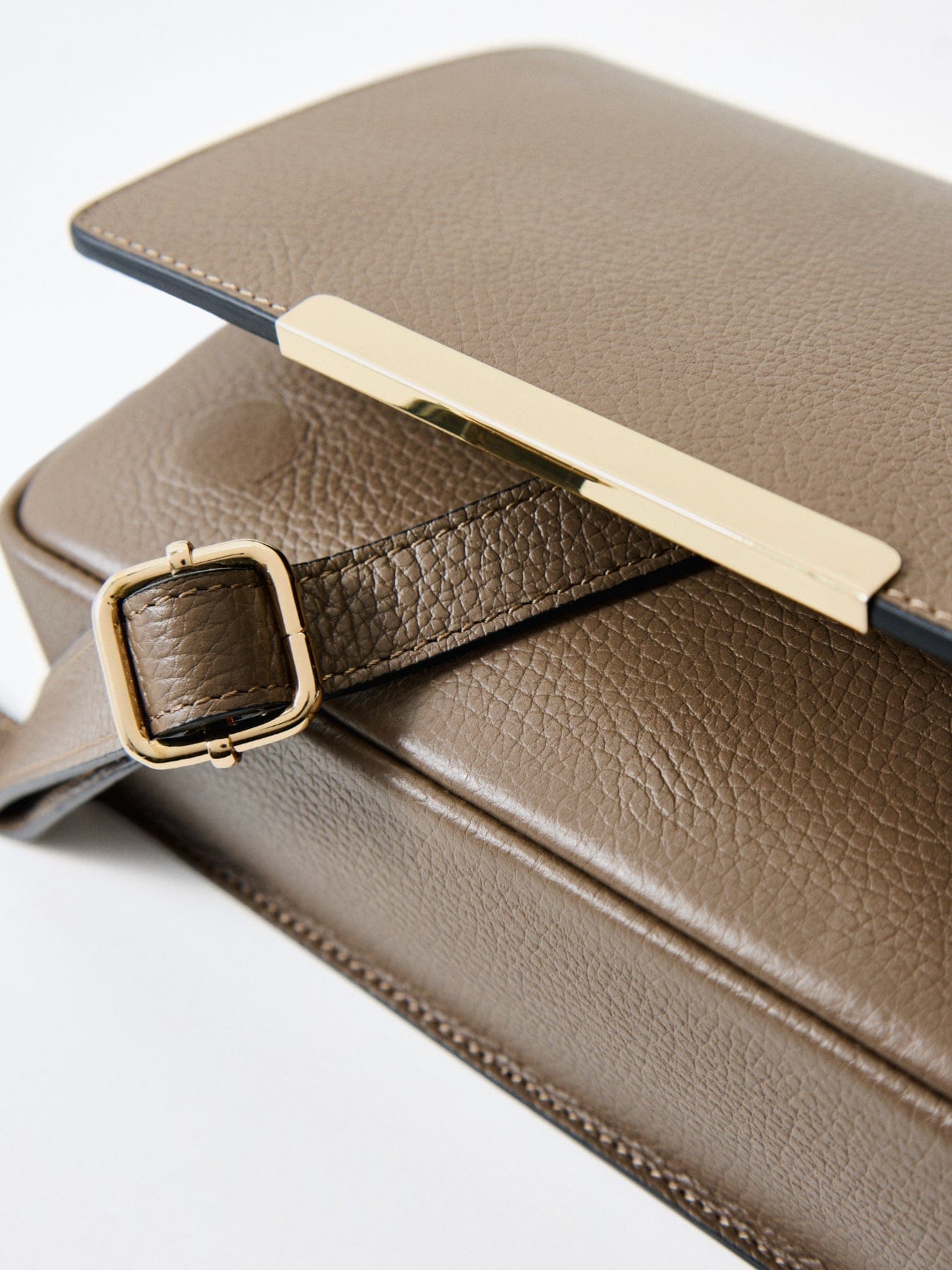 Apatchy London Newbury Leather Crossbody Bag Mink
