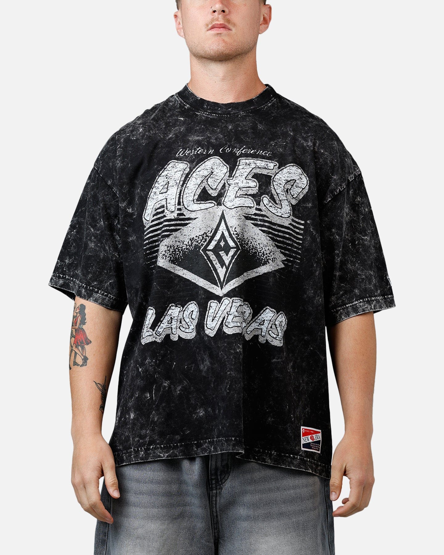 New Era Las Vegas Aces Boxy Essentials T - Shirt Washed Black