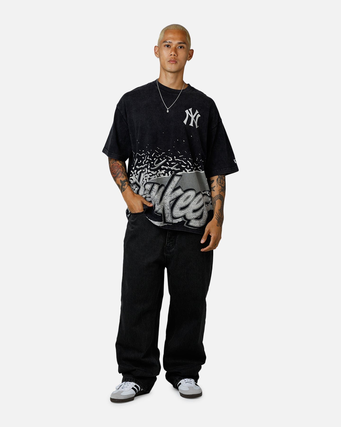 New Era New York Yankees Sport Class T - Shirt Washed Black