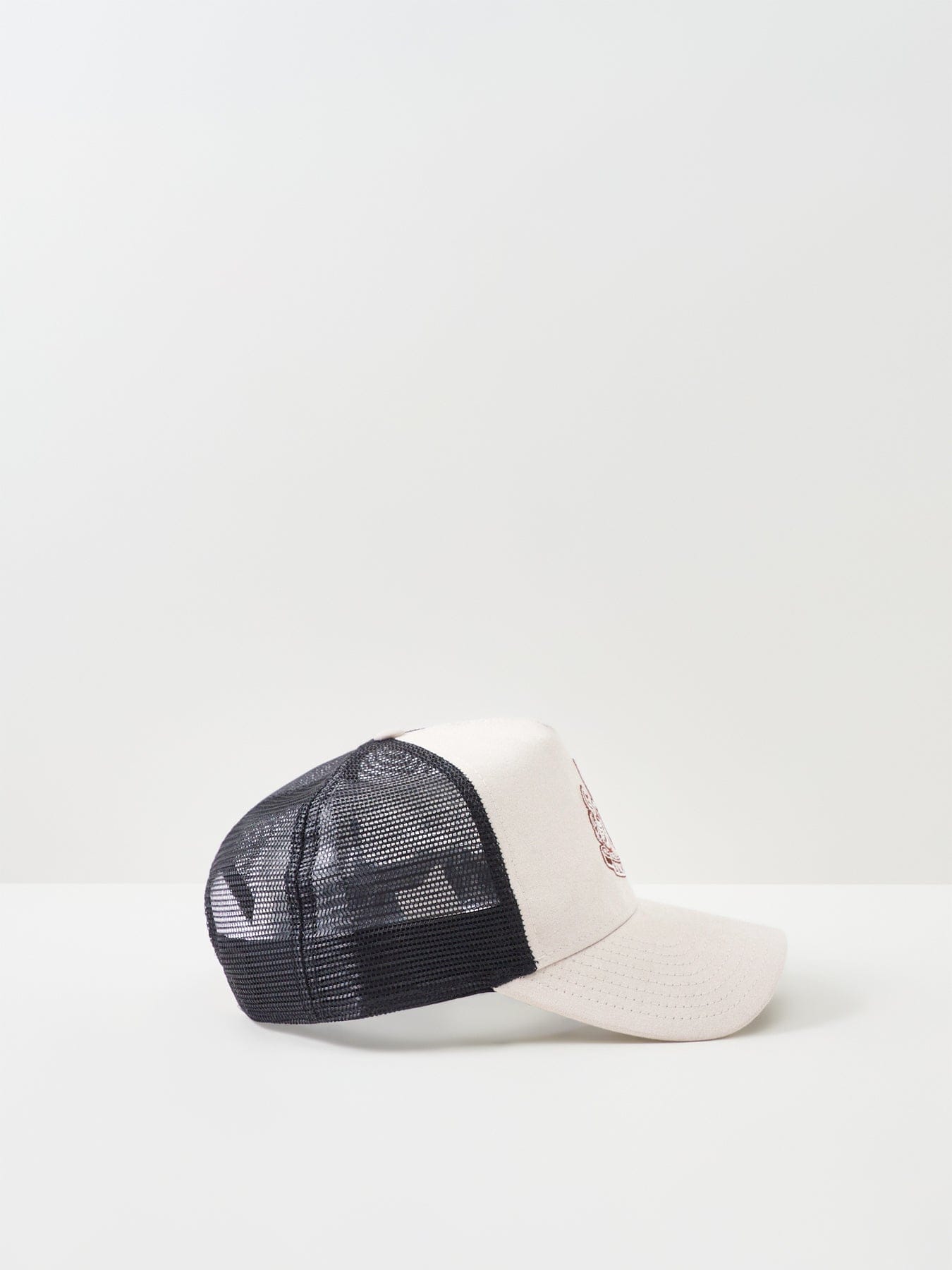 New Era Faux Suede Trucker Newcastle Cap Cream