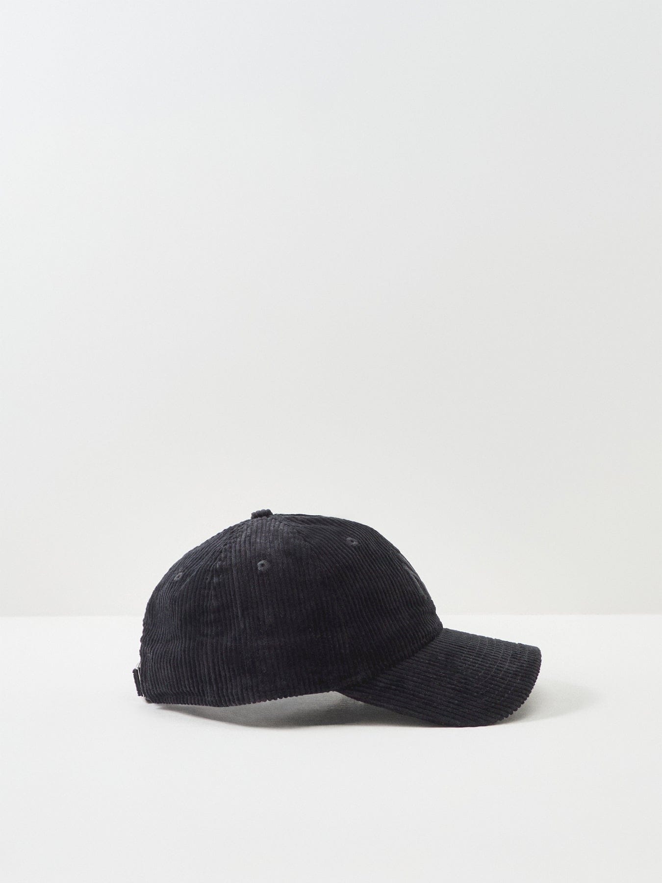 New Era Cord Midi 9 Twenty NY Cap Black