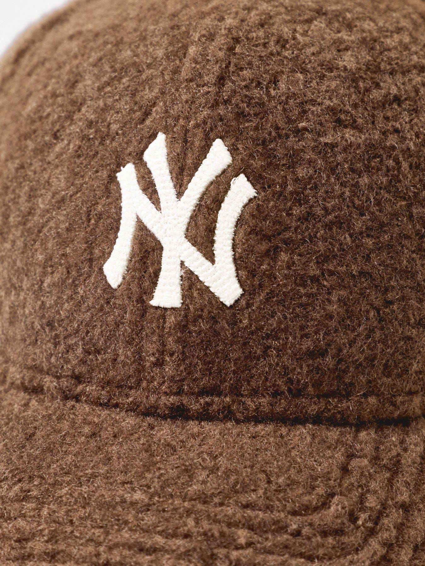 New Era Winter Borg 9 Forty NY Cap Brown