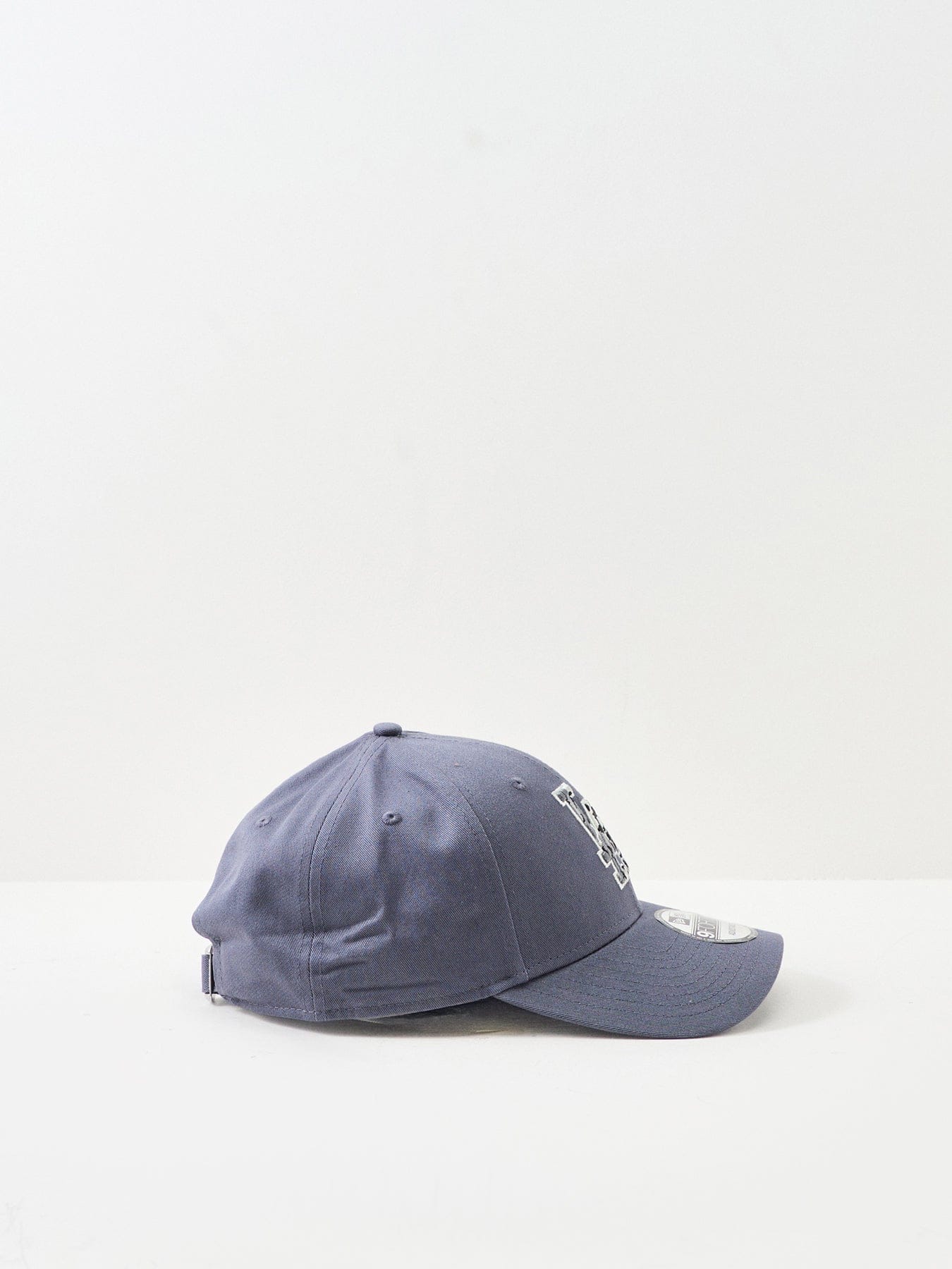 New Era Outline Camo 9FORTY LA Cap Grey