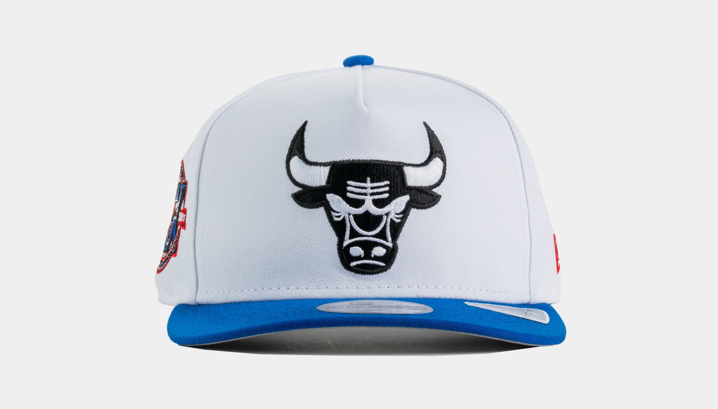 NEW ERA Chicago Bulls 950AF Curve Snapback Mens Hat (White/Blue)