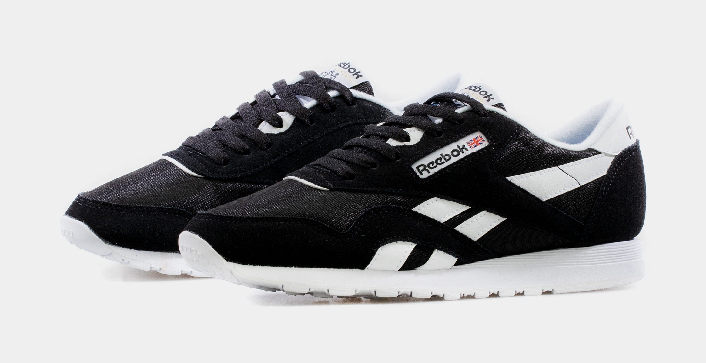 Reebok Classic Nylon Mens Lifestyle Shoe (Black)