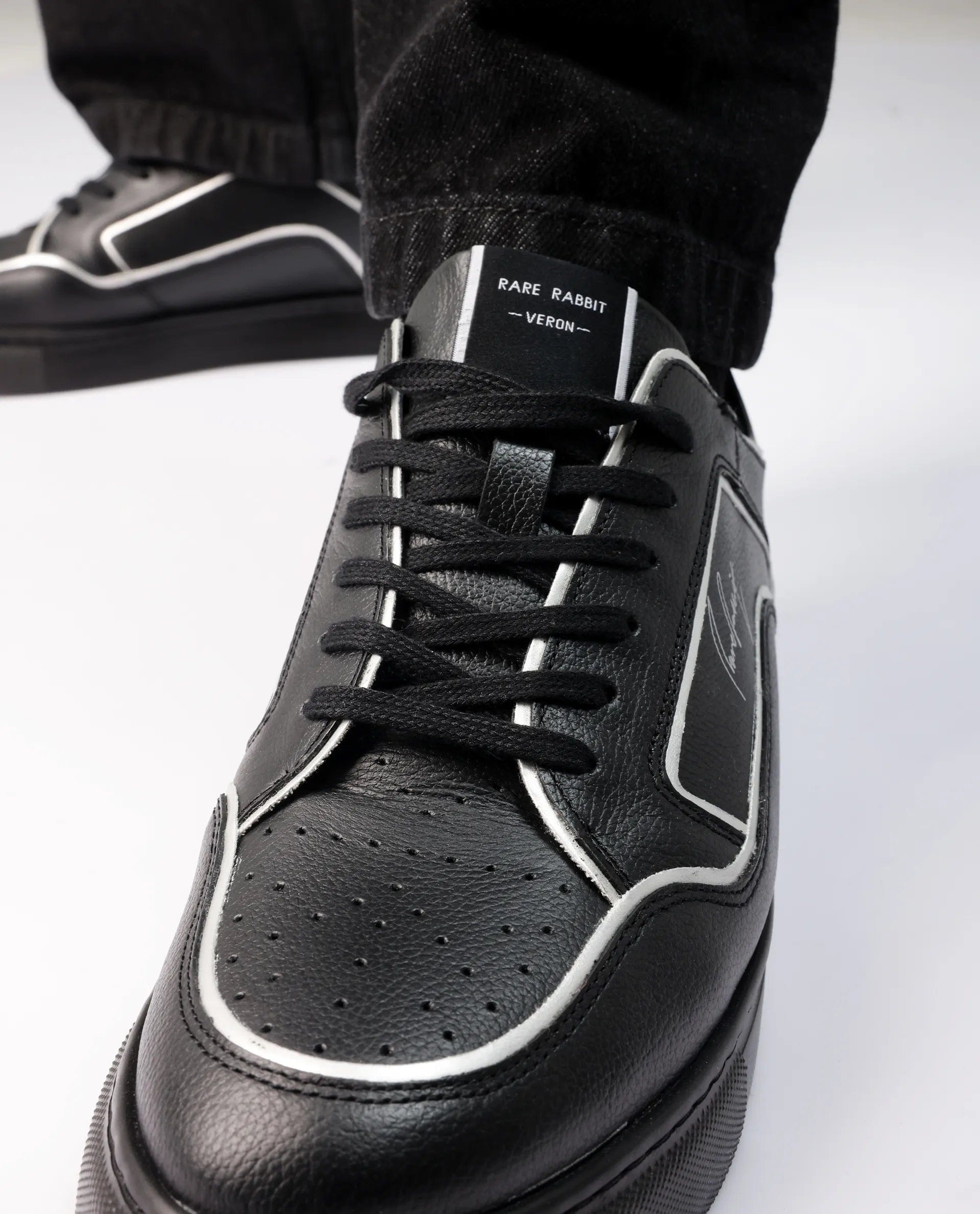 RAREZ Rare Rabbit Men Veron Black Genuine Leather Dual Tone Low - Top Lace - Up Shoes