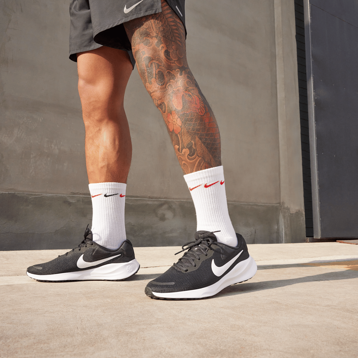 REVOLUTION Men's Revolution 7 Road Running Shoes