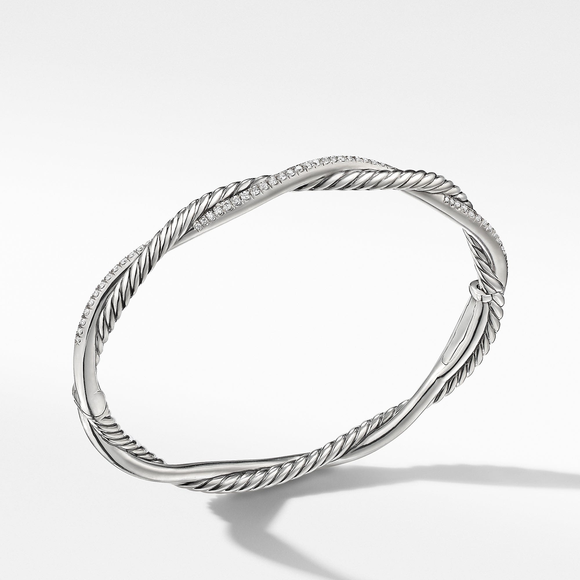 David Yurman Petite Infinity Bracelet with Pave Diamonds - B16370DSSADI