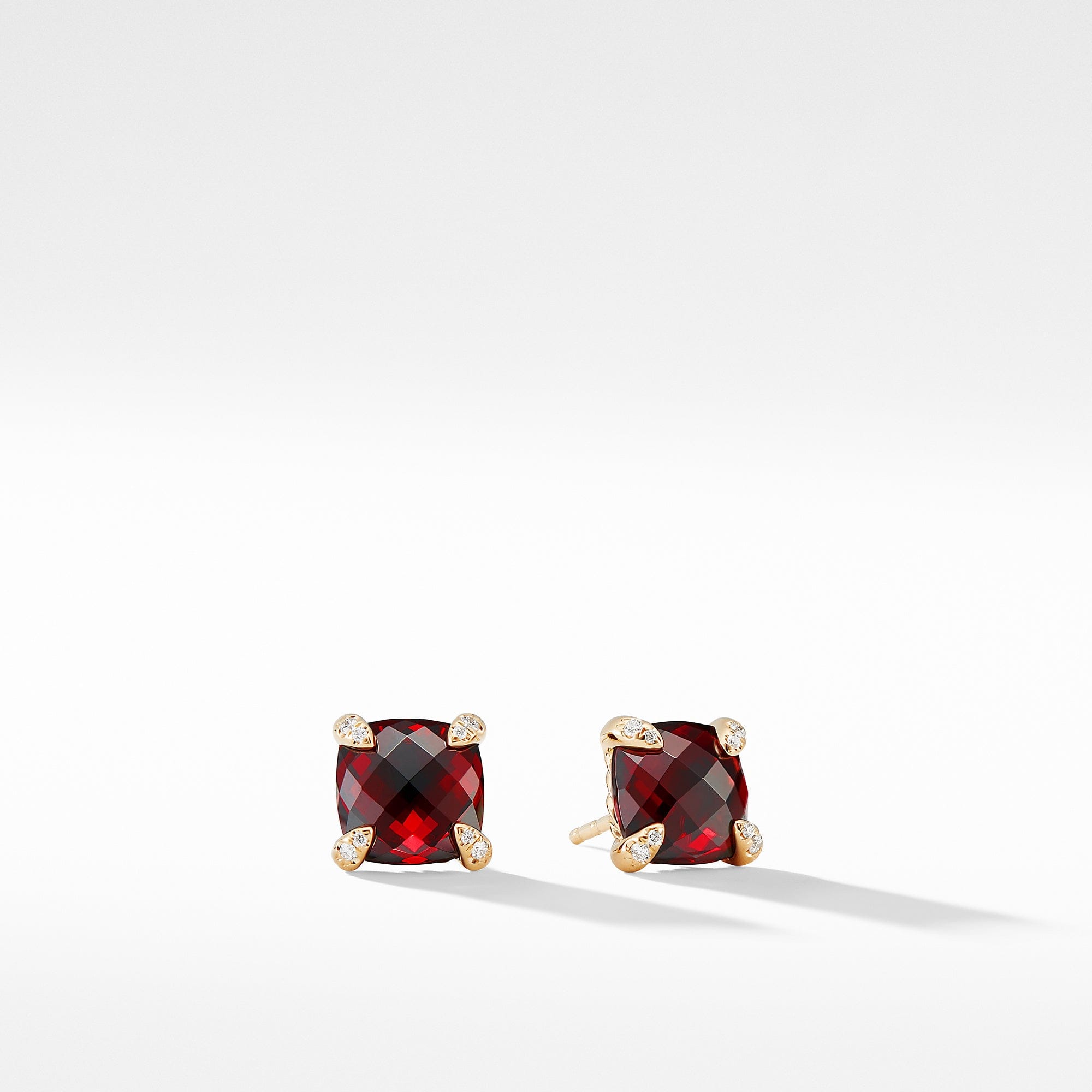 David Yurman Earrings with Garnet in 18K Gold - E12792D88AGADI