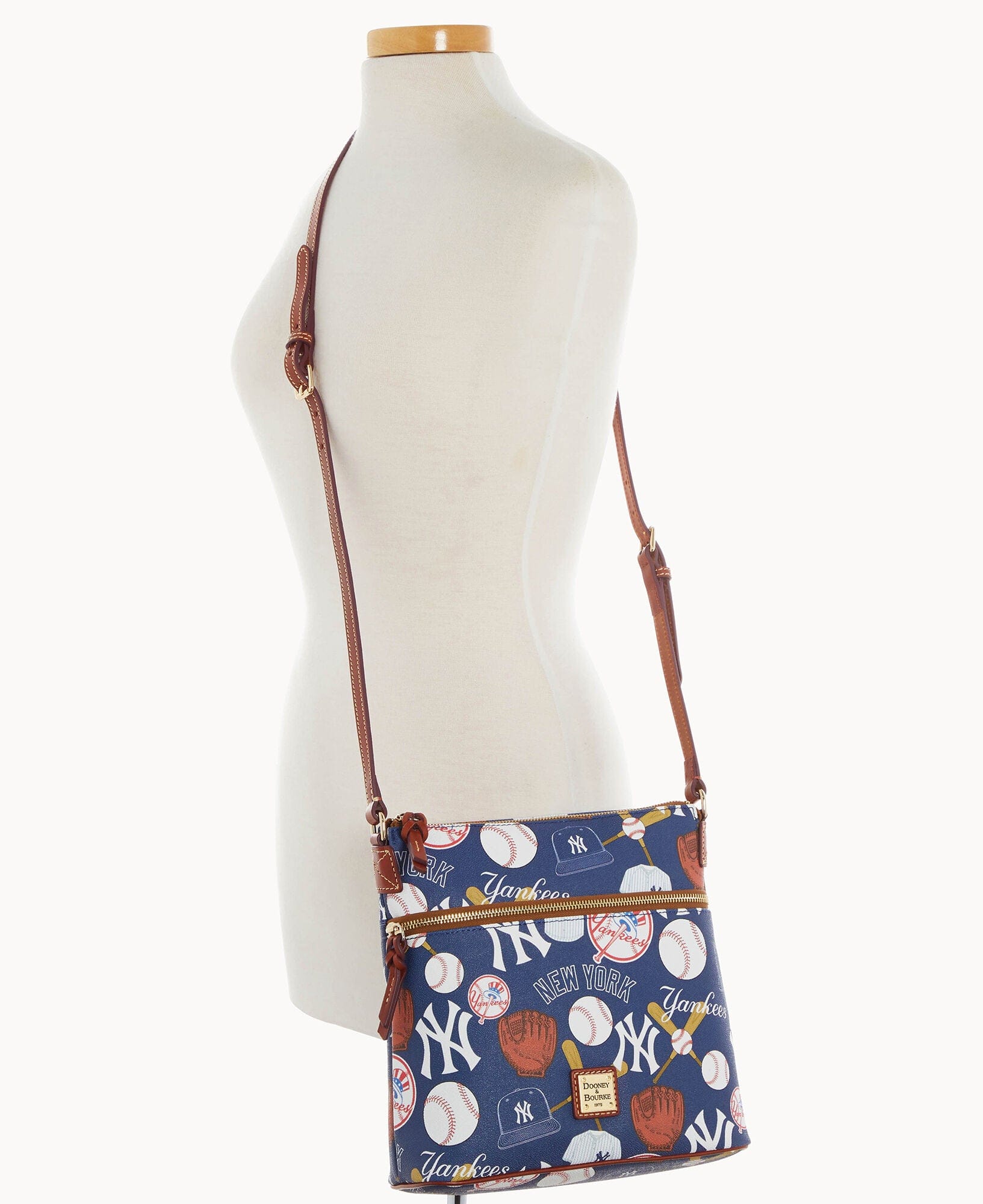Dooney & Bourke MLB Yankees Crossbody