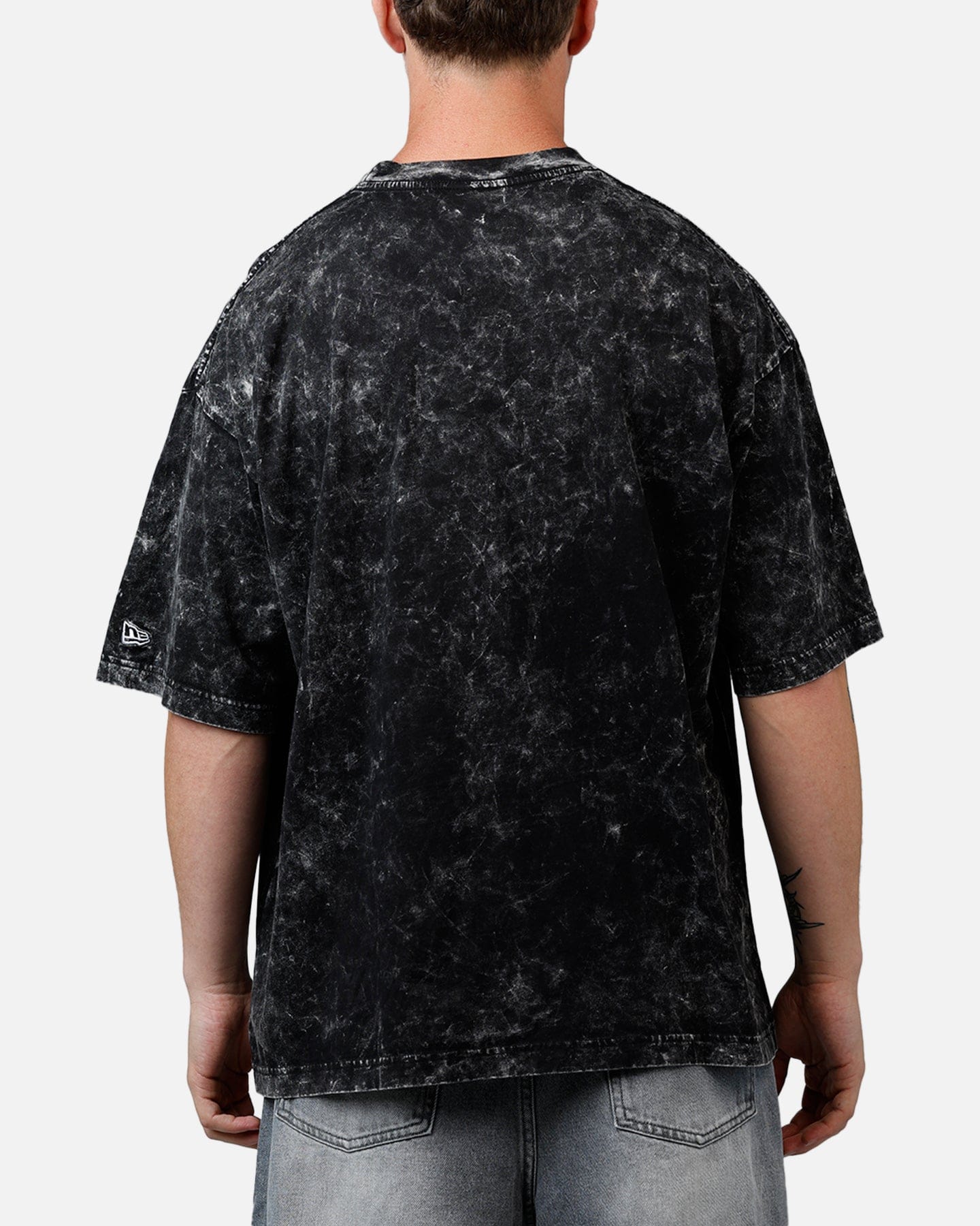 New Era New York Yankees Boxy Essentials T - Shirt Washed Black