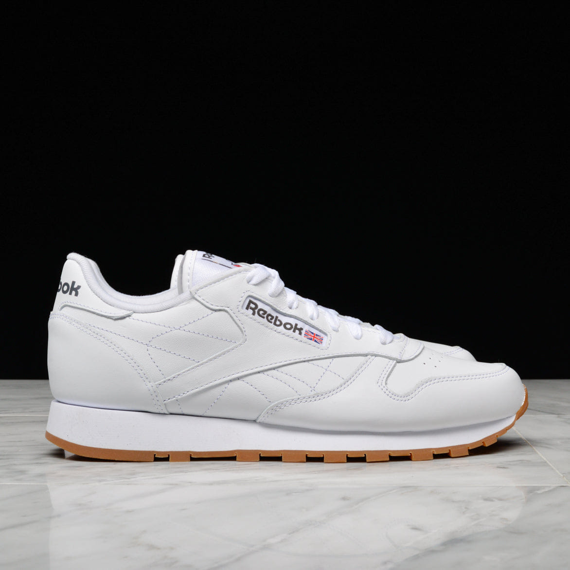 Reebok CLASSIC LEATHER - WHITE / GUM