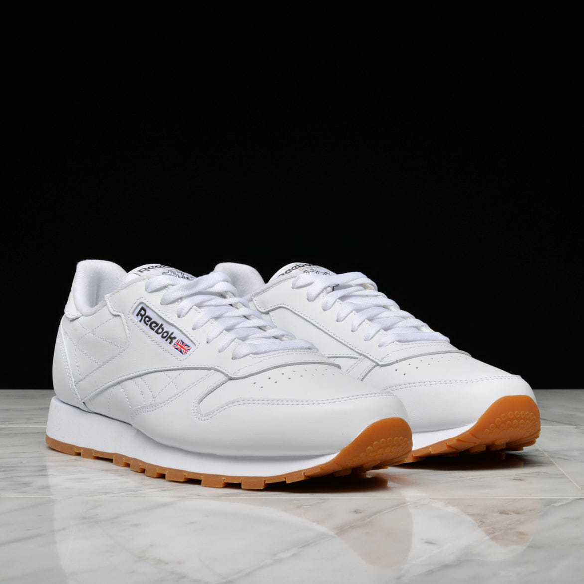 Reebok CLASSIC LEATHER - WHITE / GUM