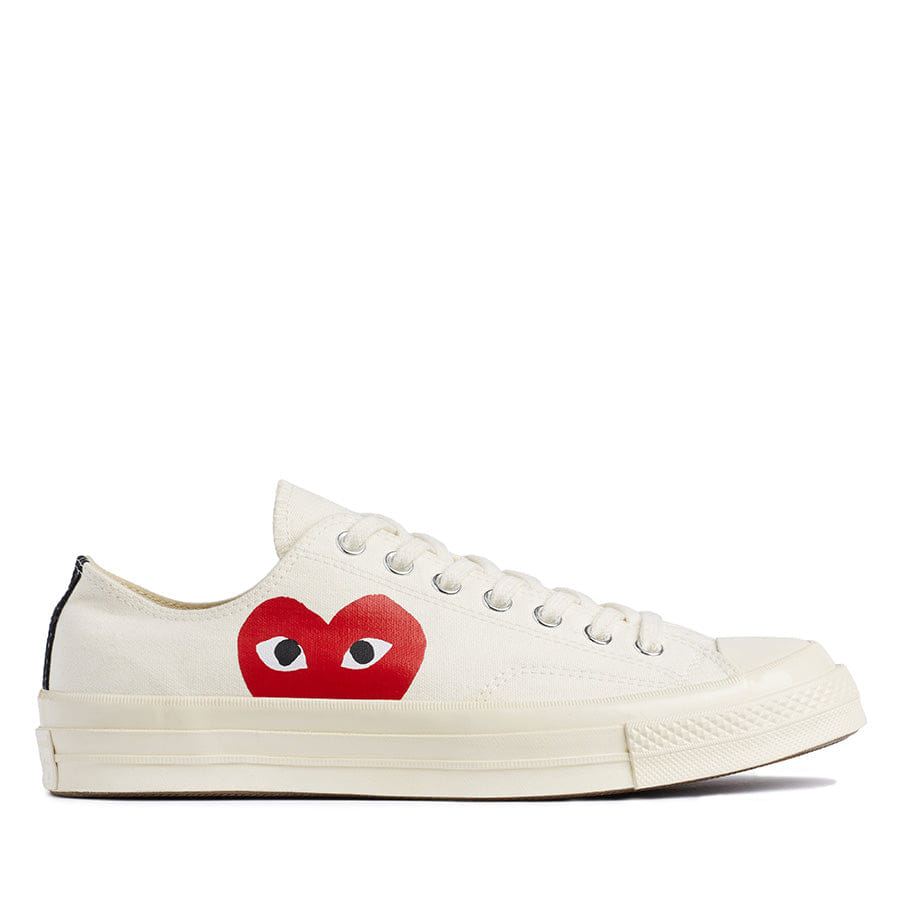 Play Converse - Red Heart Chuck Taylor All Star '70 Low - (White)
