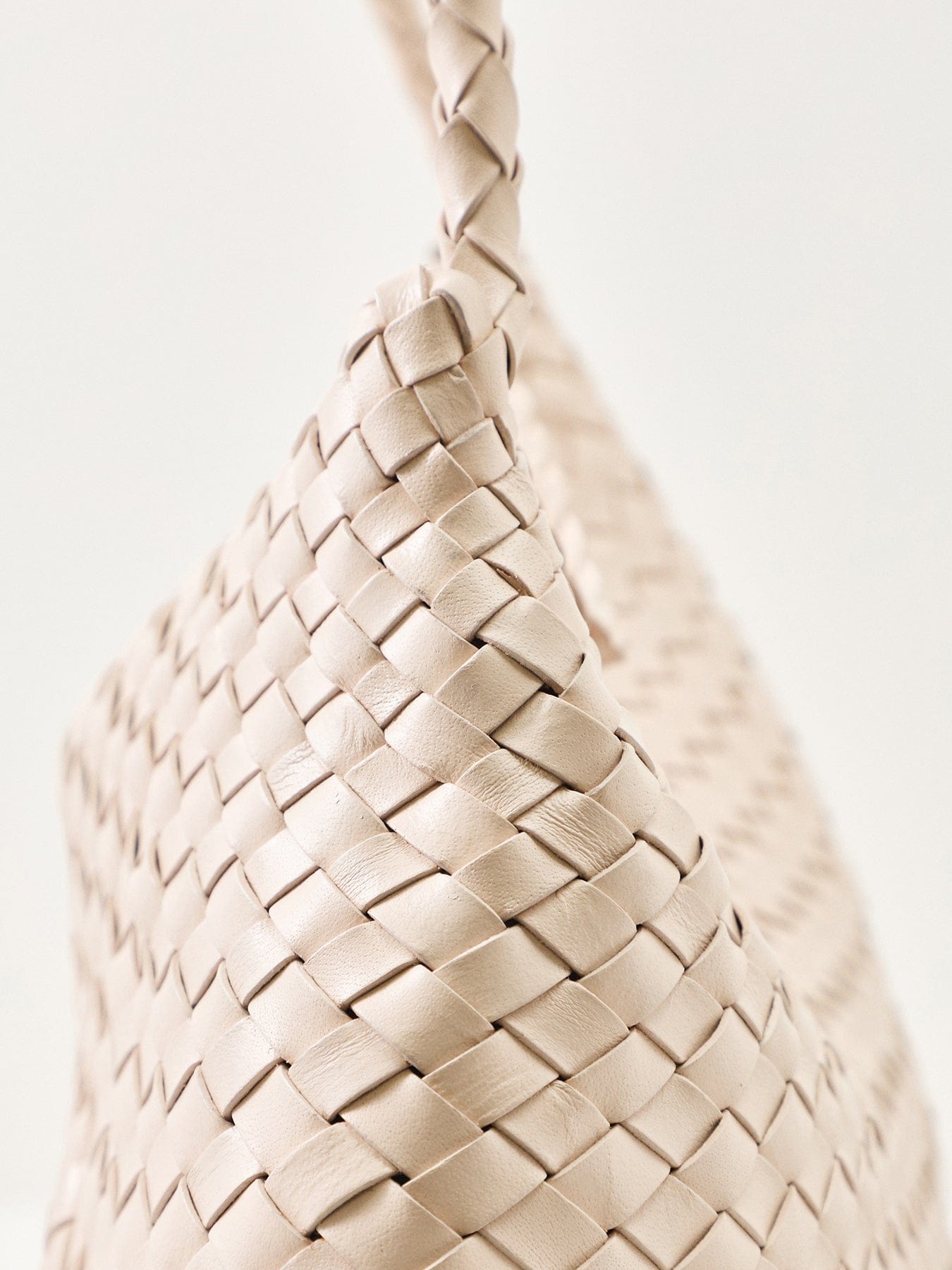 Dragon Diffusion Santa Maria Leather Shoulder Bag Cream