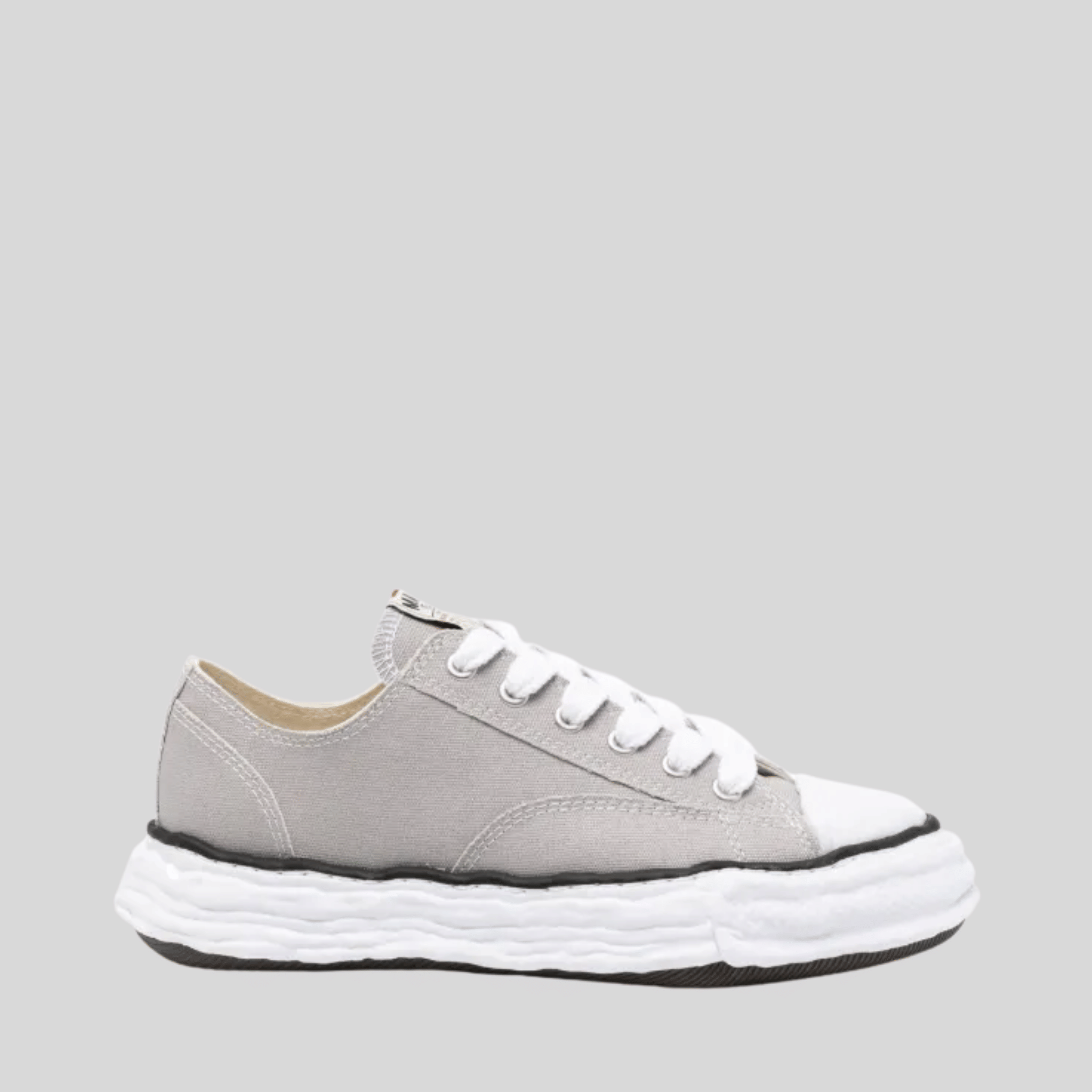Maison Mihara PETERSON GREY