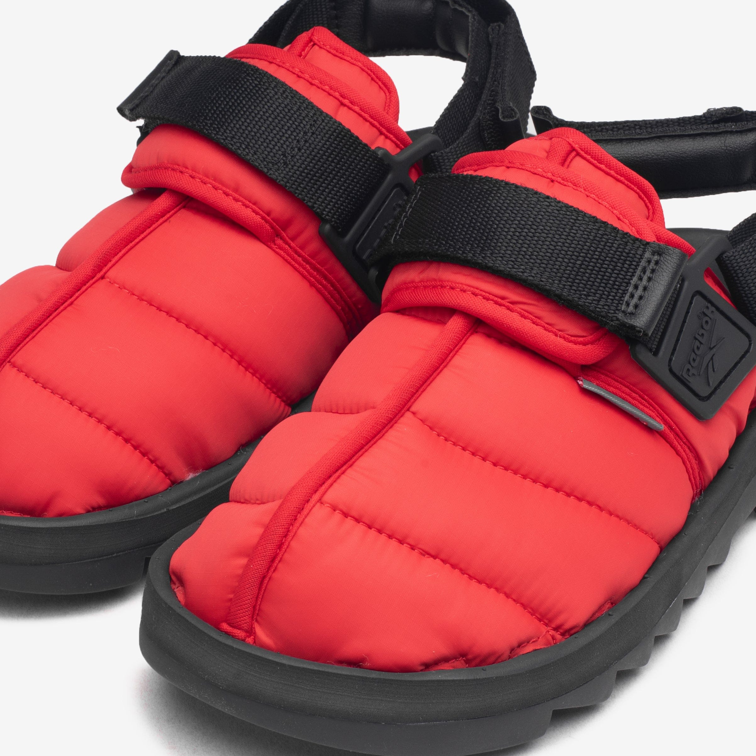 Reebok BEATNIK QUILTED CANVAS - VECTOR RED