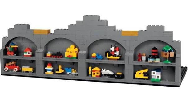 LEGO House LEGO Building Systems 40505 (Signed by Designer, Stuart Harris)