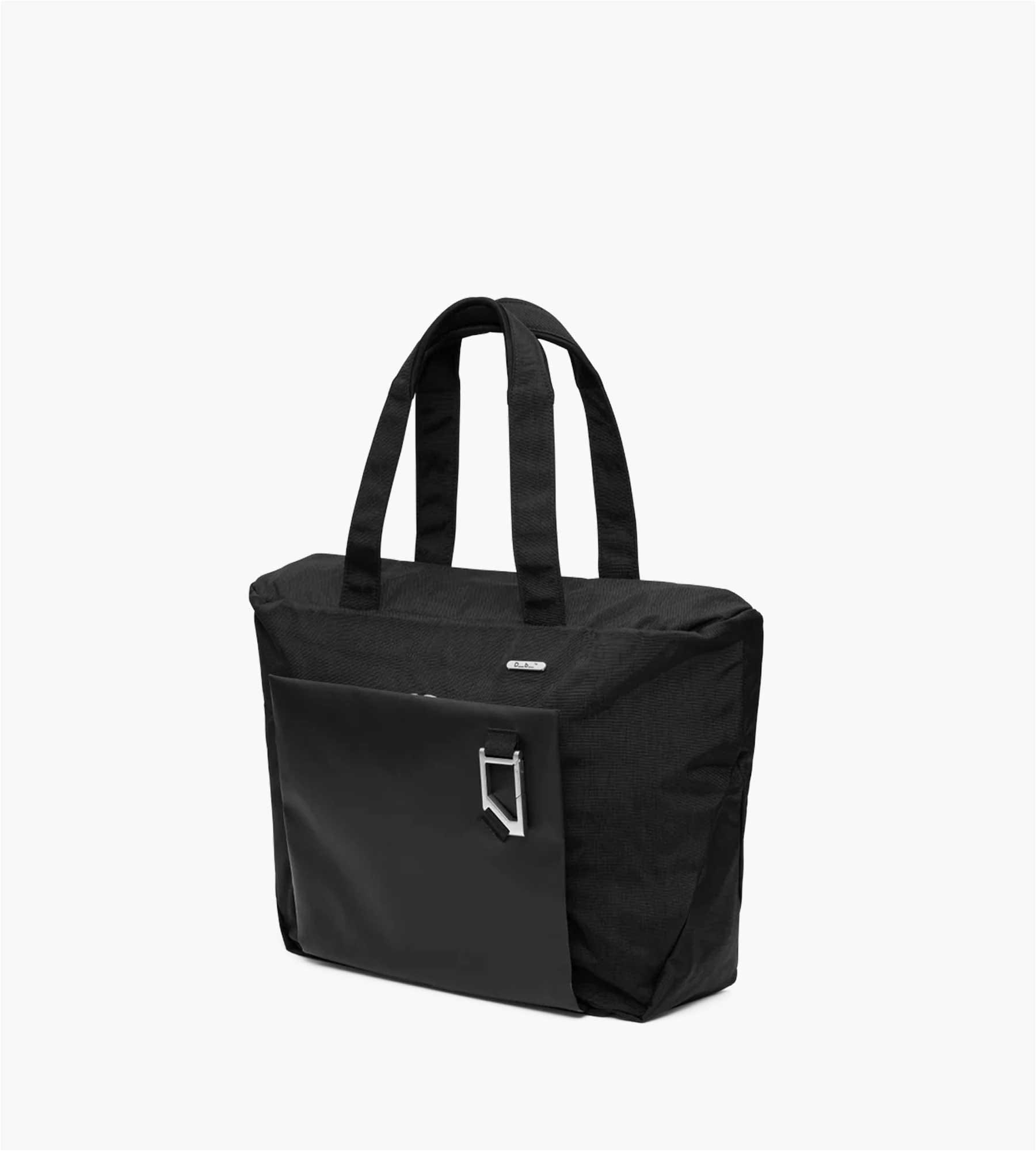 D__b__™ Entour Tote 22 l Black Out
