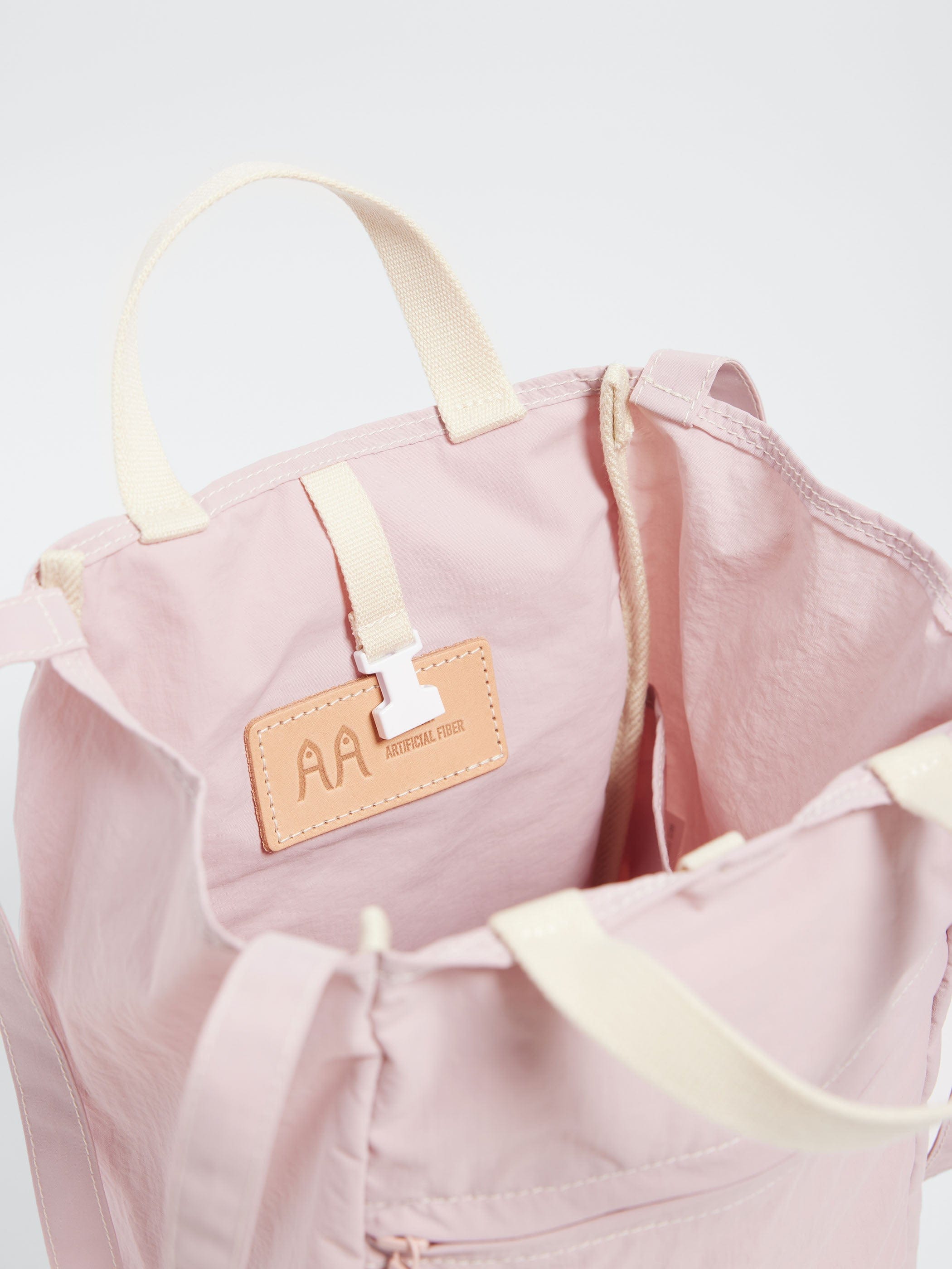 Amiacalva Shrink Nylon Zippy Tote