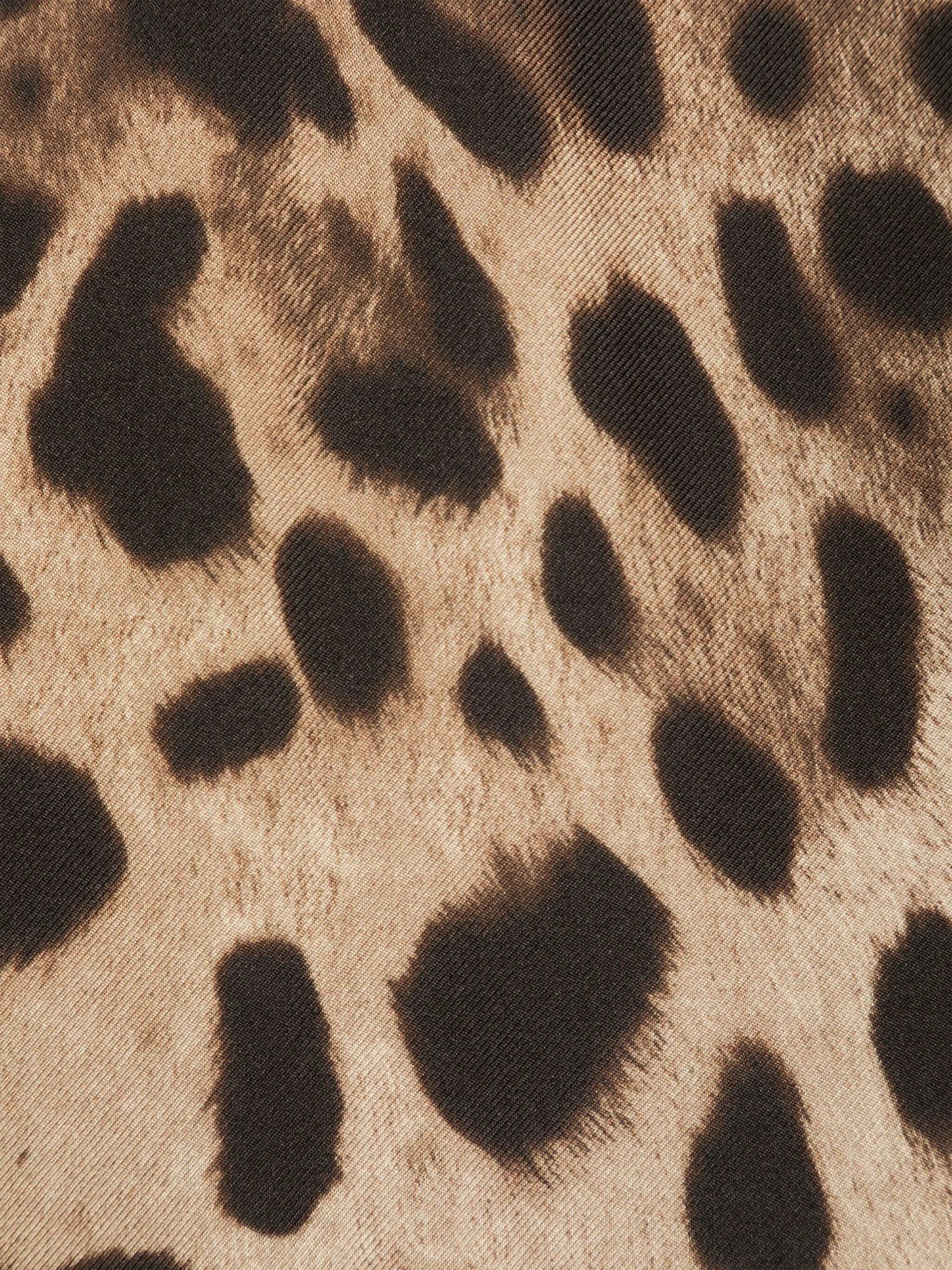 Dolce & Gabbana leopard - print silk scarf