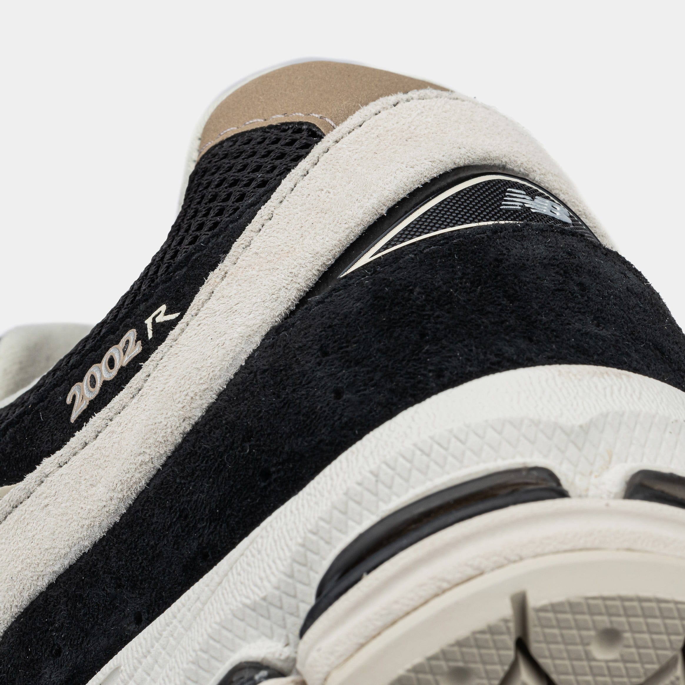 Newbalance 2002R Mens Running Shoes (Black/Beige/Tan)