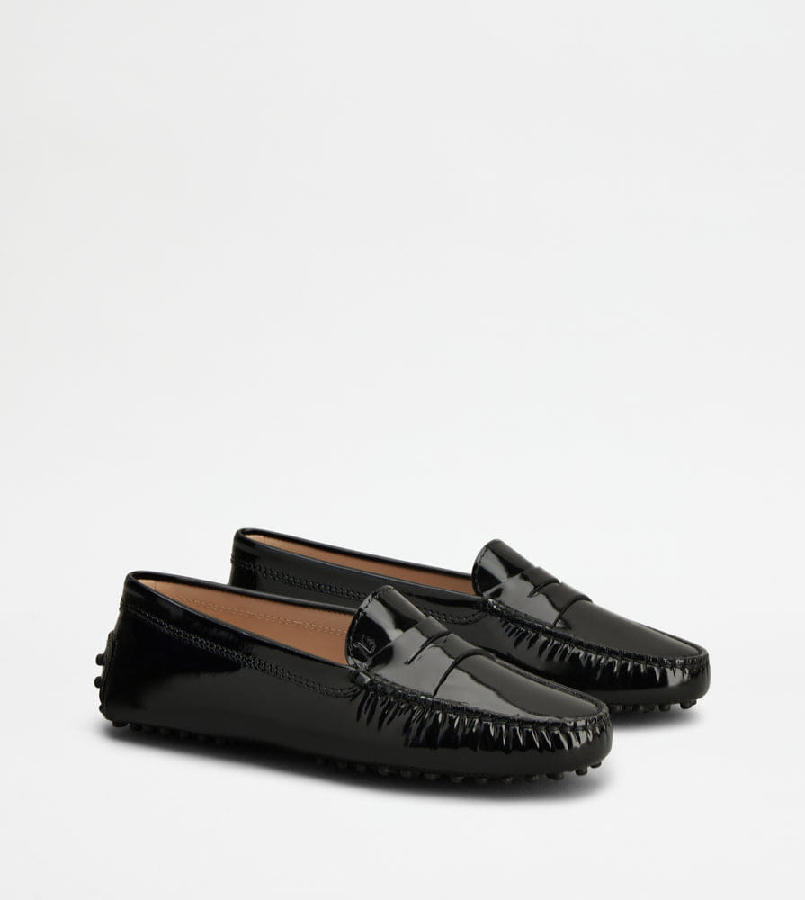 Tod's Tods Gommino Driving Shoes In Patent Leather Black Womens