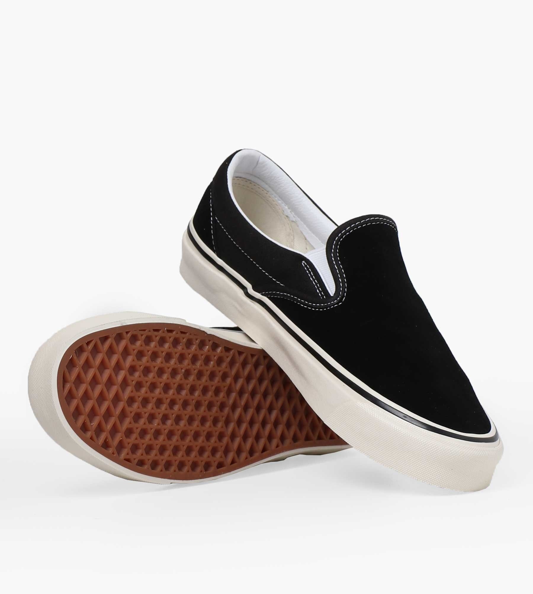 Vans Anaheim Classic Slip - On 98 DX Suede OG Black