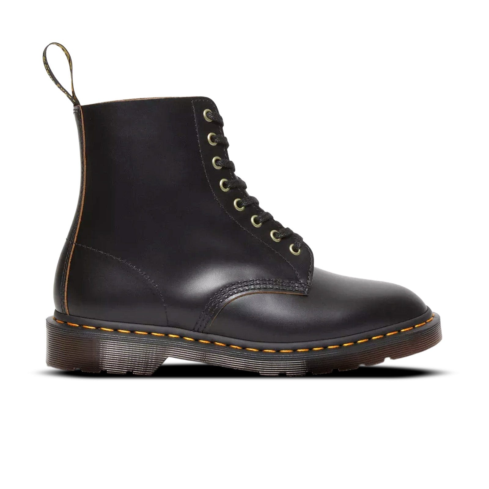 Dr. Martens Smiths Vintage Smooth Leather Boots Black