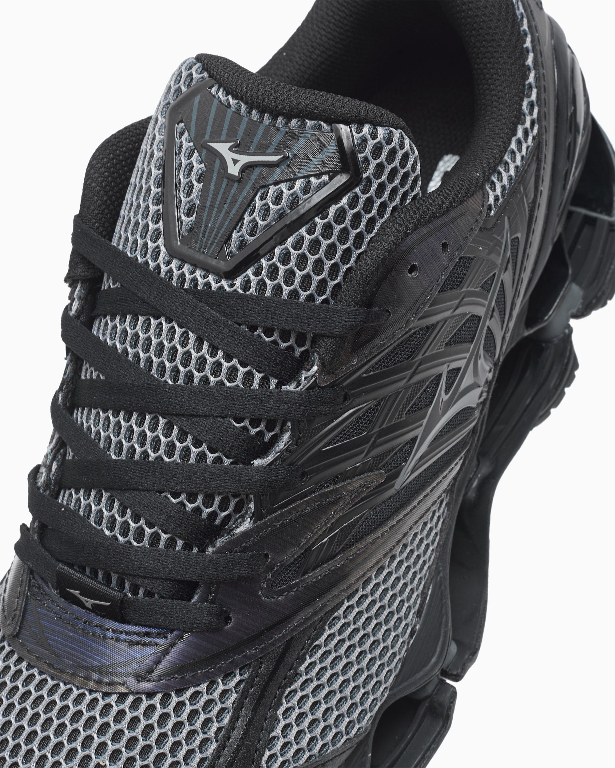 Mizuno Wave Prophecy LS