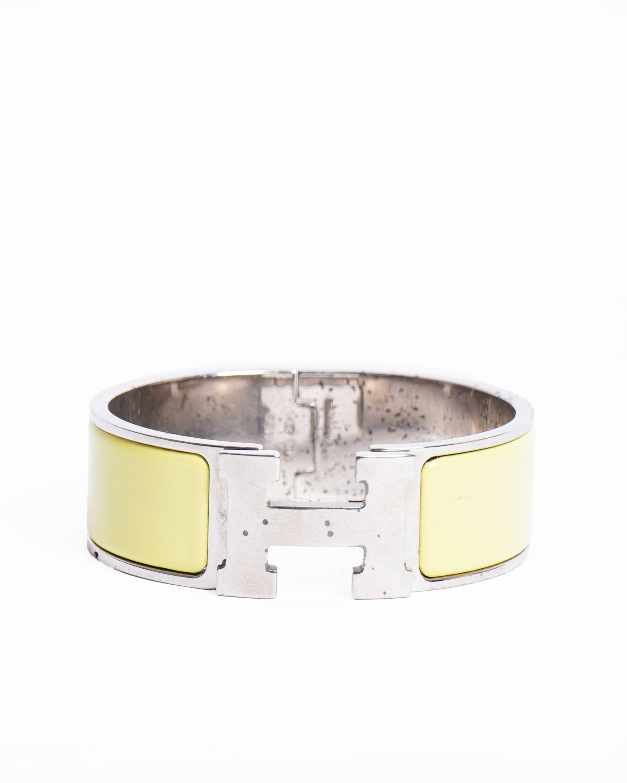 Hermes Wide PM Chartreuse Green Enamel Palladium Plated Clic Clac Bracelet