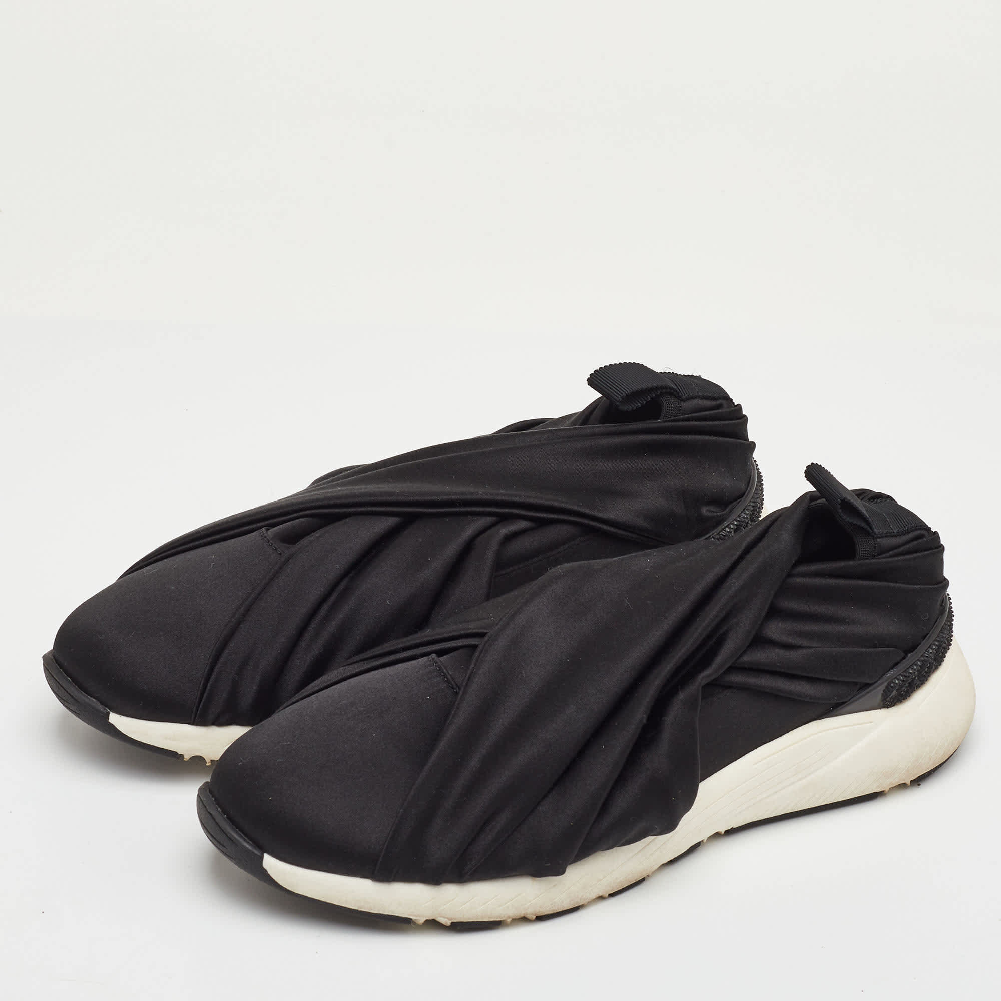 SLIP Size 35 Black Satin Slip On Sneakers