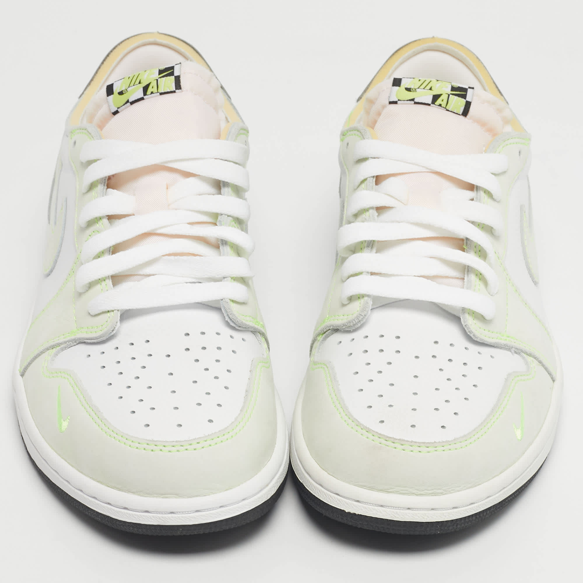 JORDAN 1 Air Jordans White/green Leather Jordan 1 Retro Low White Ghost Green Sneakers