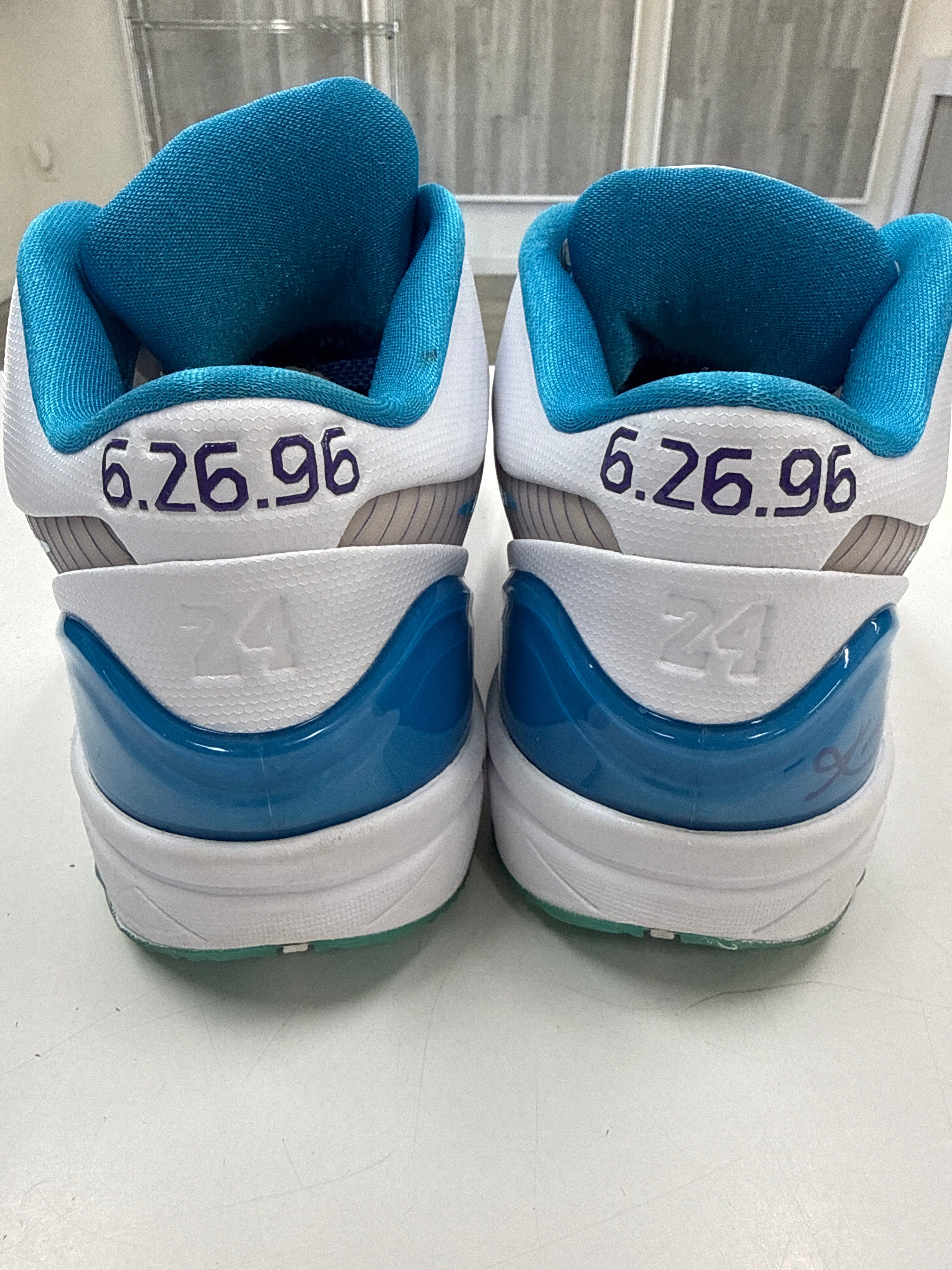 Sole Supremacy KOBE 4 PROTRO DRAFT DAY HORNETS - SIZE 9.5 (WORN)