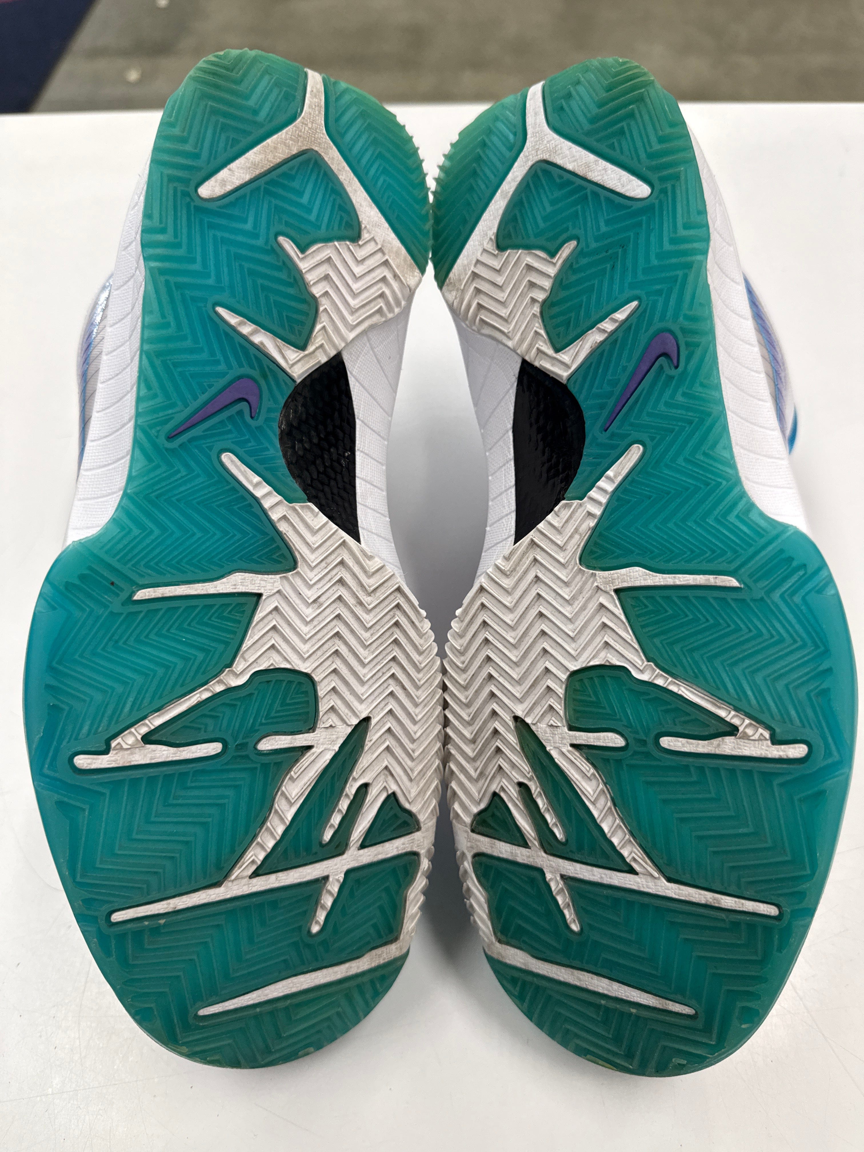 Sole Supremacy KOBE 4 PROTRO DRAFT DAY HORNETS - SIZE 9.5 (WORN)