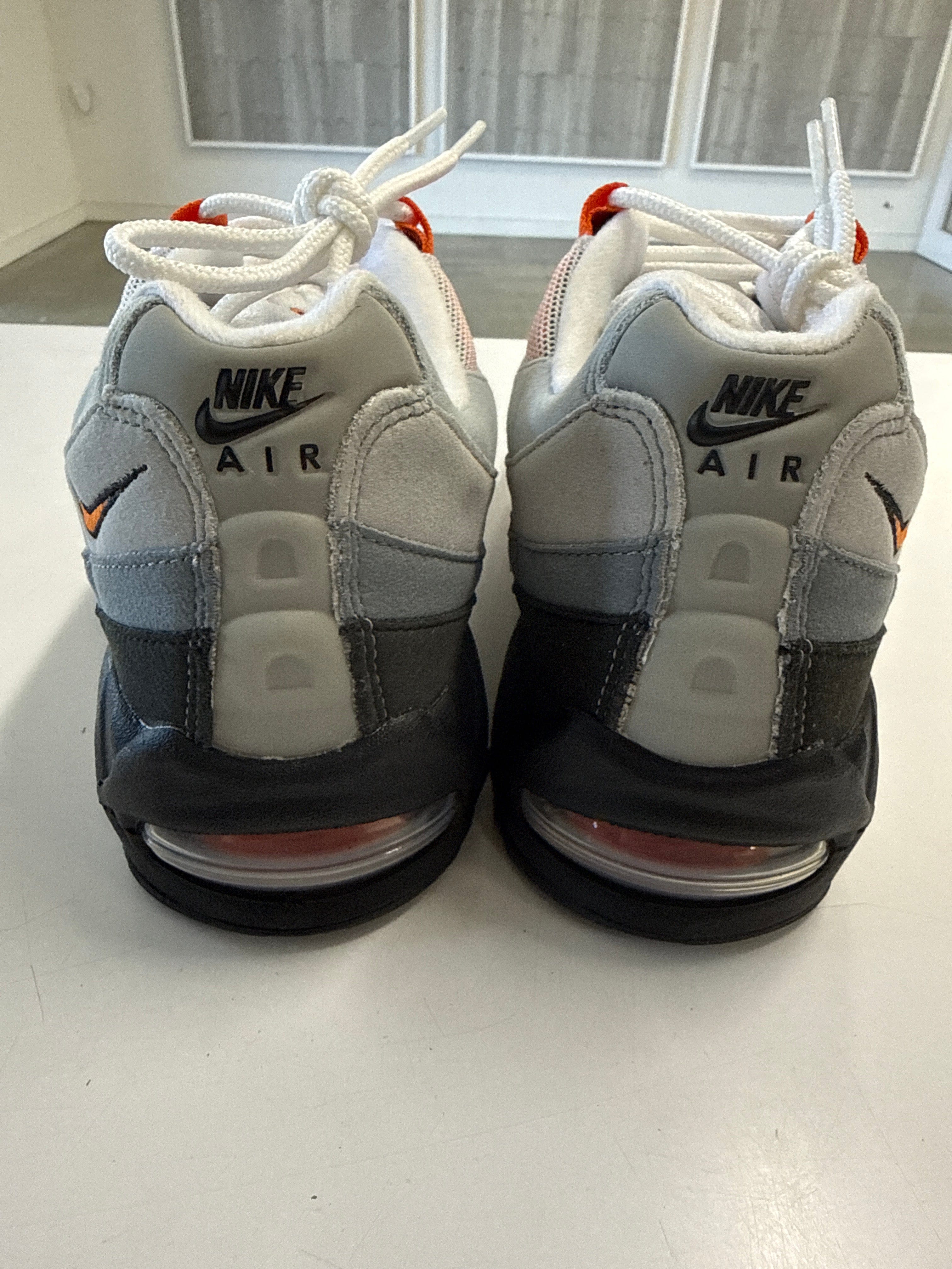 AIR MAX 95 OG BIG BUBBLE BRIGHT MANDARIN 2025 - SIZE 9 (WORN)