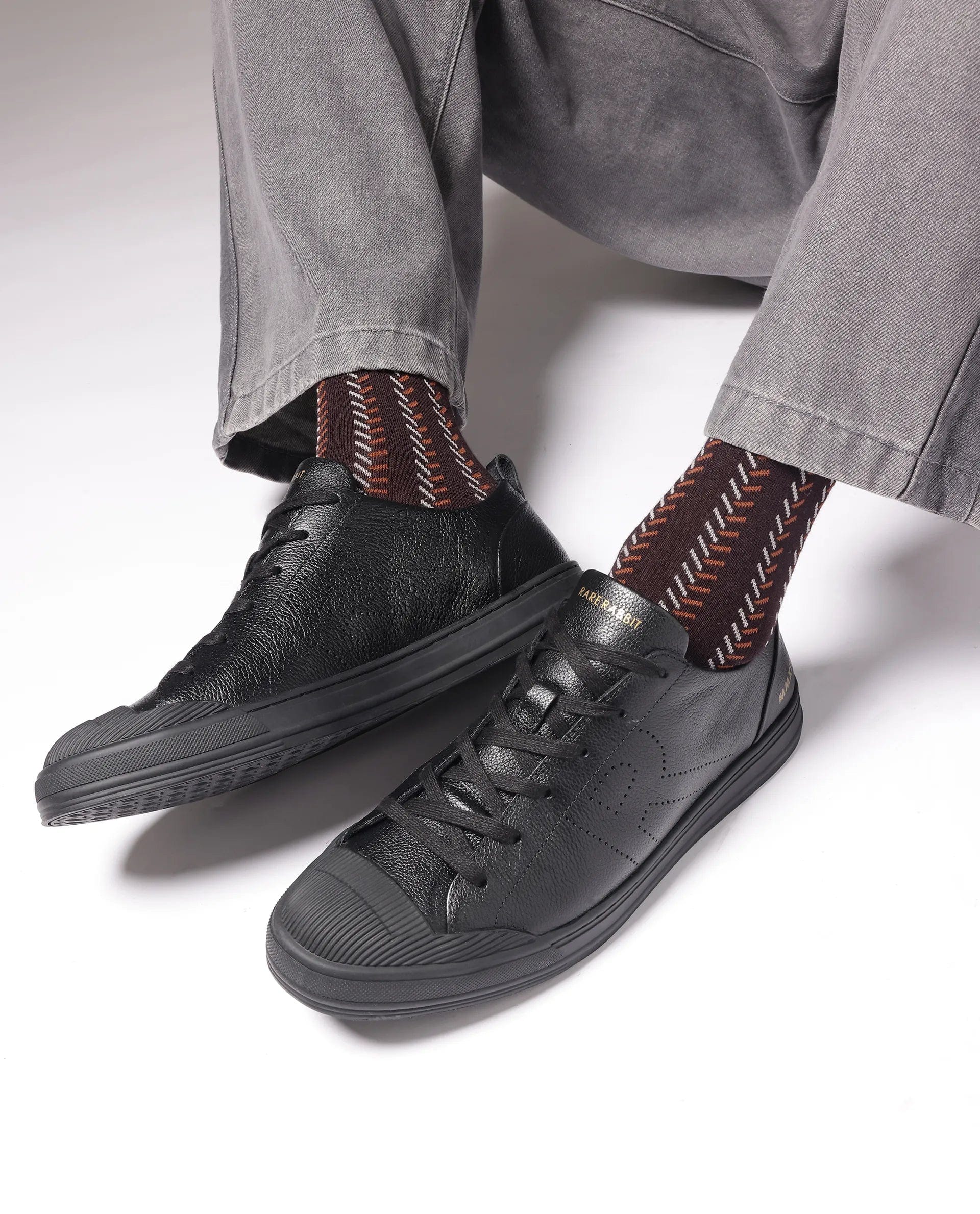 RAREZ Rare Rabbit Mens Sauron Pro Black Premium Milled Leather Lace Up Low Top Round Toe Sneaker Shoes